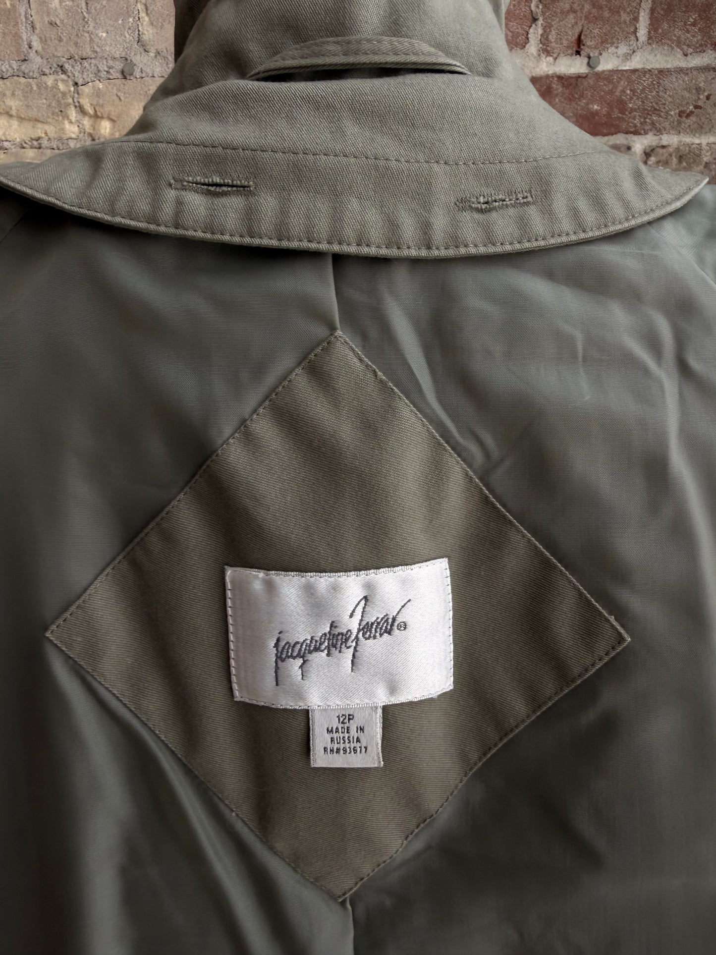 90s Jacqueline Ferrar sage green light weight trench. Made in Russia