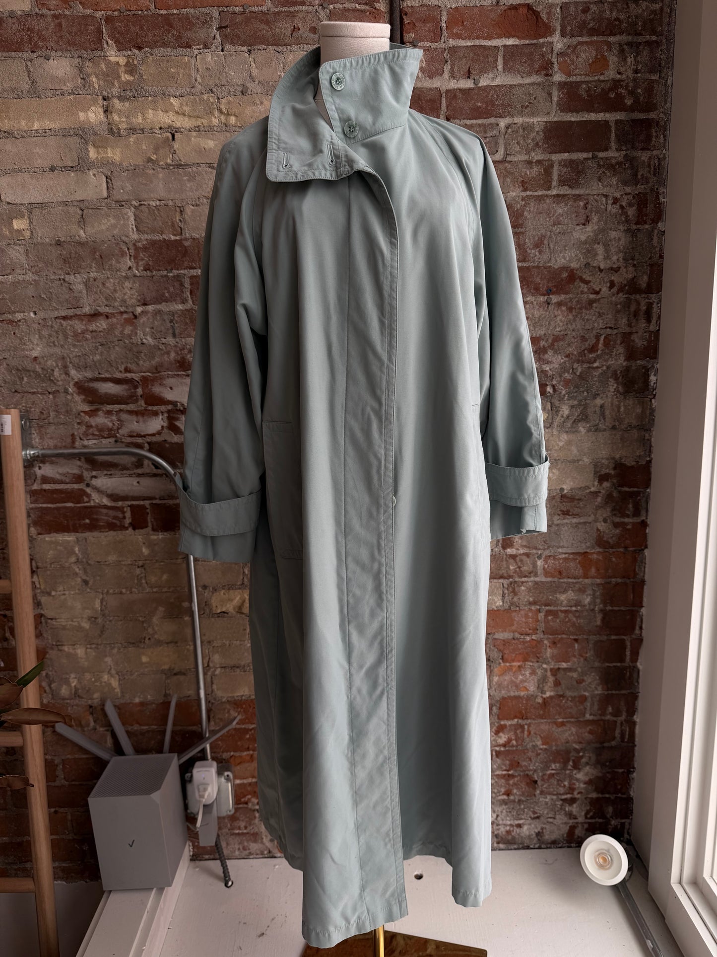 80s/90s London Fog blue/green light weight trench