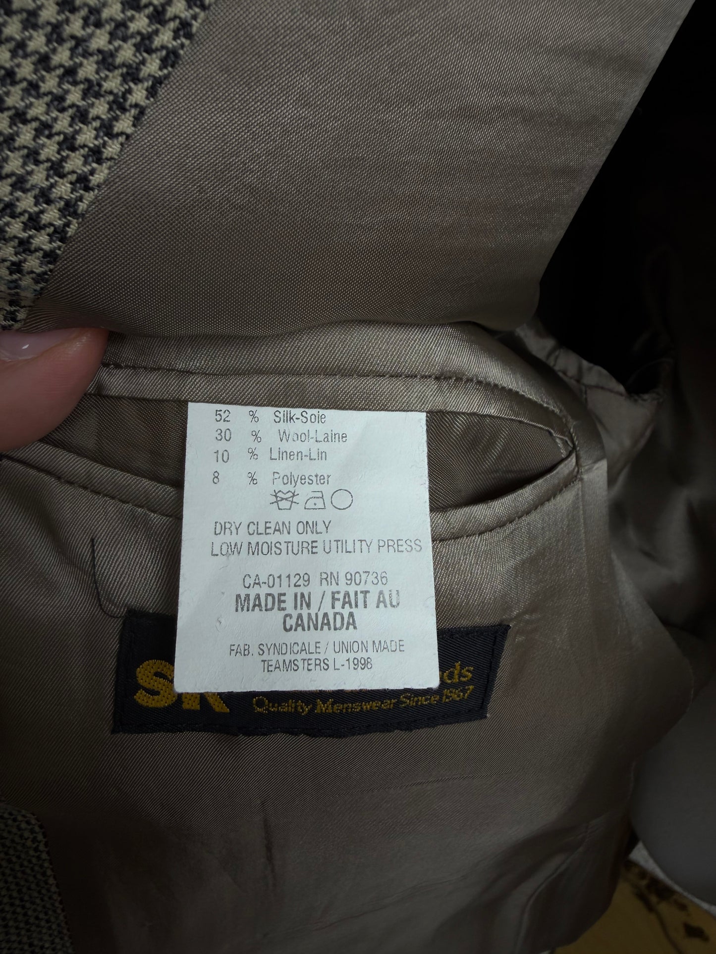 90s Chaps Ralph Lauren wool plaid blazer. Made in Canada
