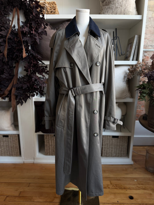 90s Chaps Ralph Lauren green trench with removable wool lining and collar. Fits M-XL