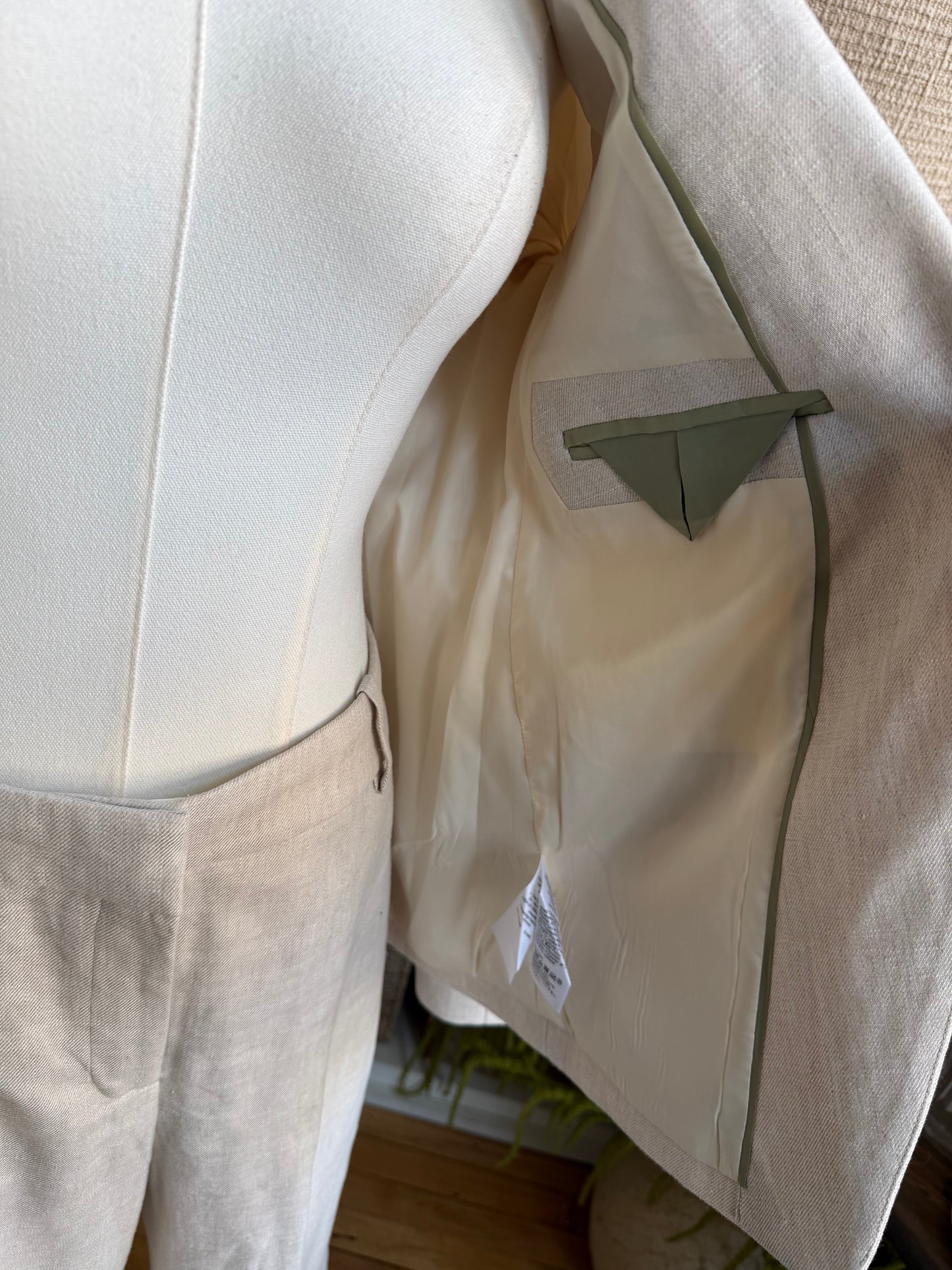 JCrew Carolina flare stretch linen blend and matching blazer. Pants in an 8 and jacket in a 10 (jacket runs small). NWT