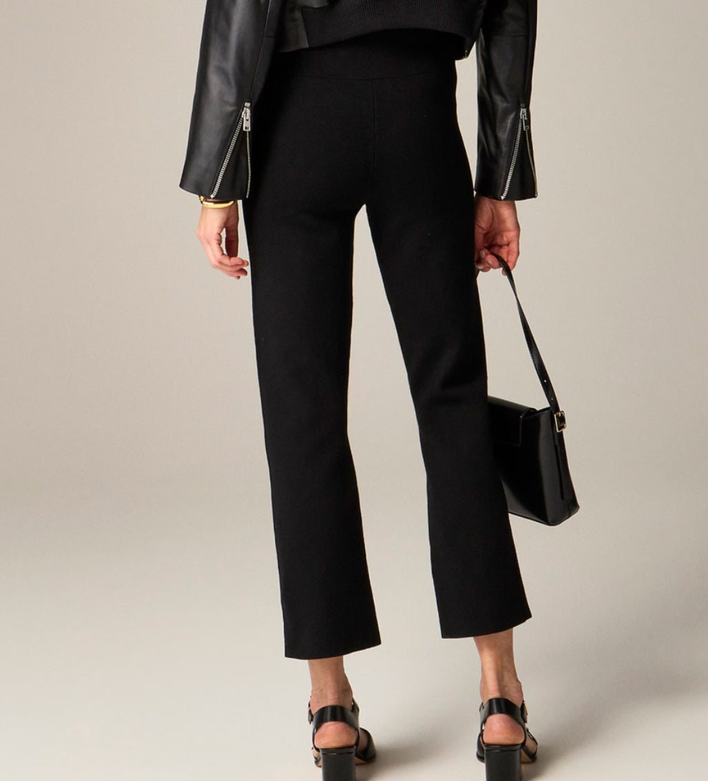JCrew Delaney kick out sweater pant in black. Size medium tall