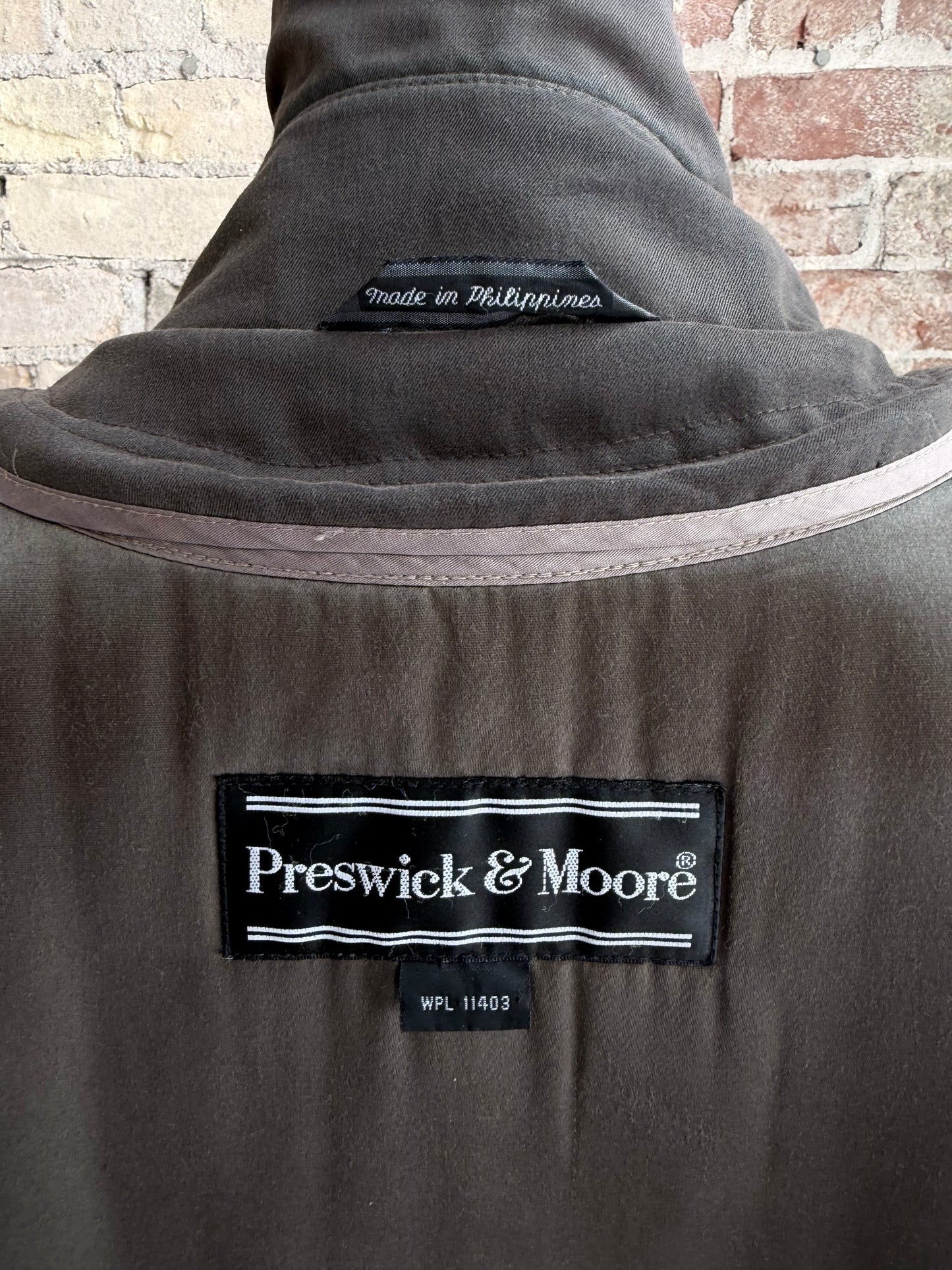 90s Preswick & Moore drapey trench with zip out lining