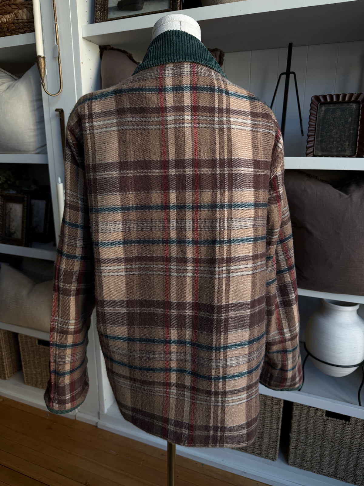 90s Brandon Thomas reversible chore coat. Fits XS-M