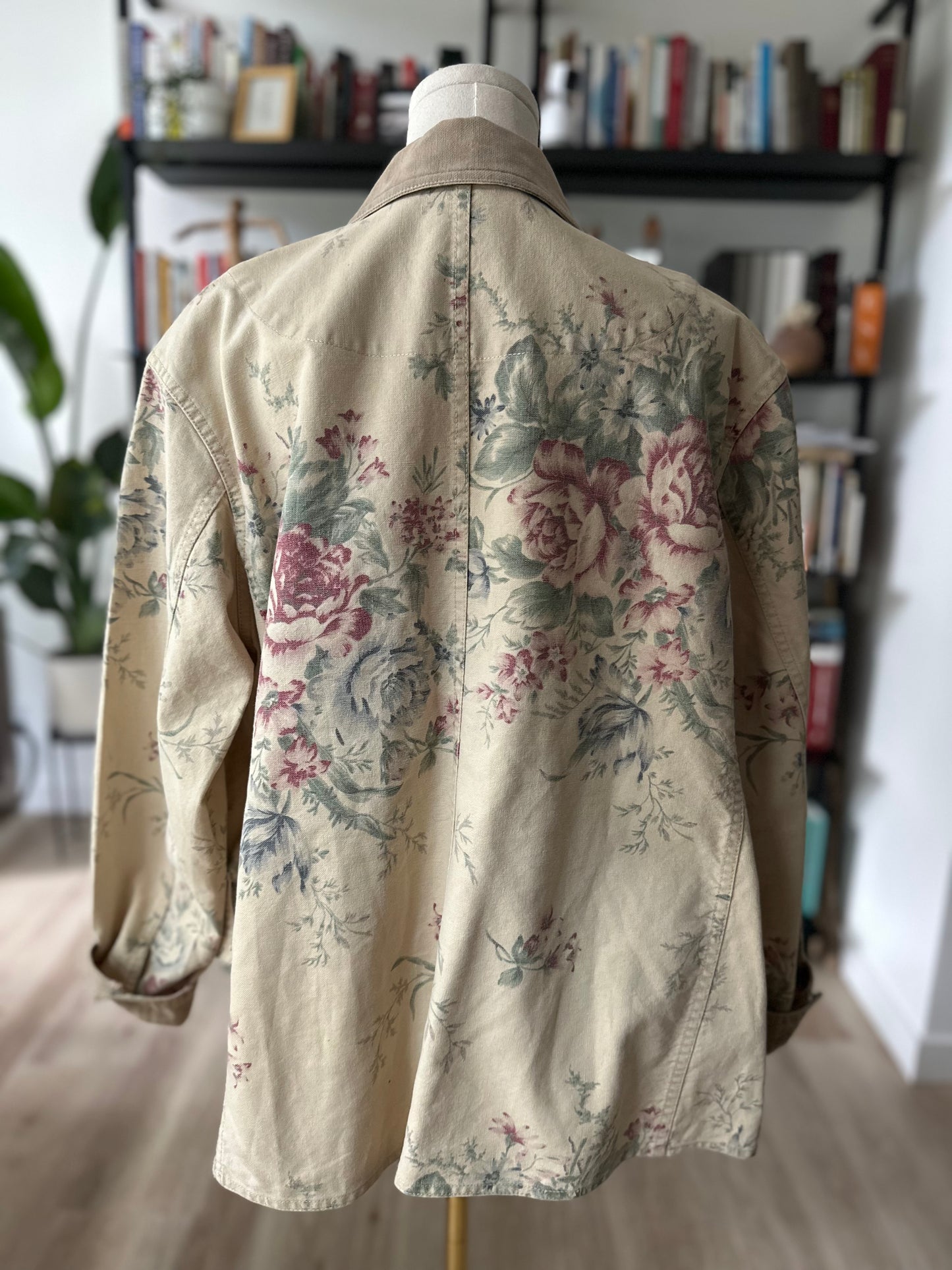 00s Coldwater Creek light floral barn coat