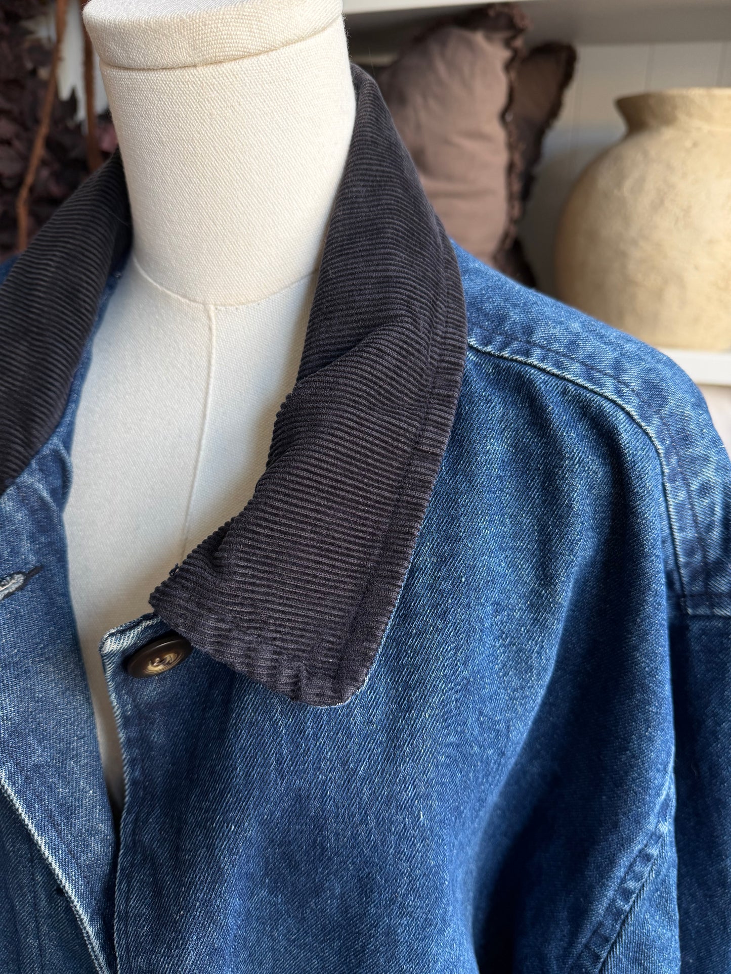 90s St John’s Bay denim barn coat. Fits M-XL
