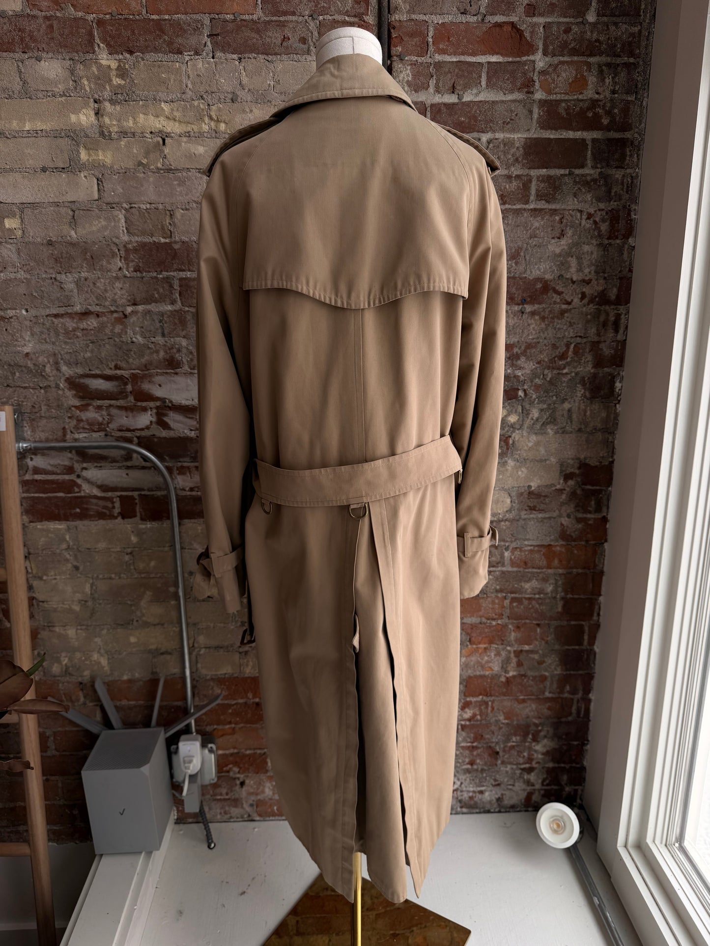 Vintage Burberrys classic khaki trench