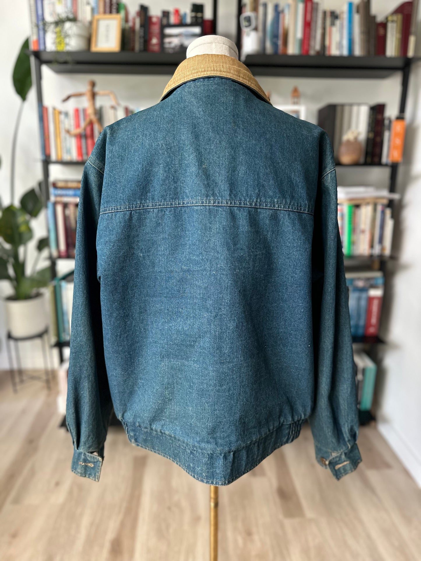 80s Eddie Bauer denim blanket lined jacket. Made in Korea