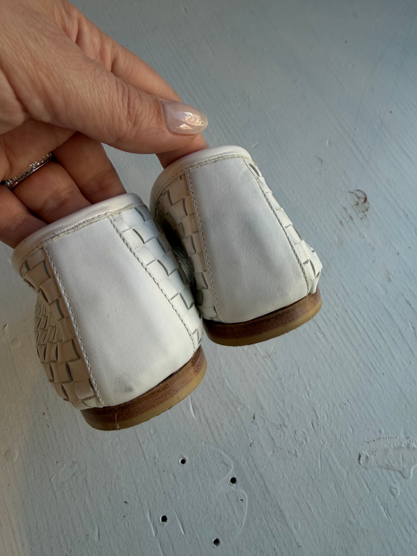 Freda Salvador Jada woven leather flats in white. Size 9.5 (fit like a 9)