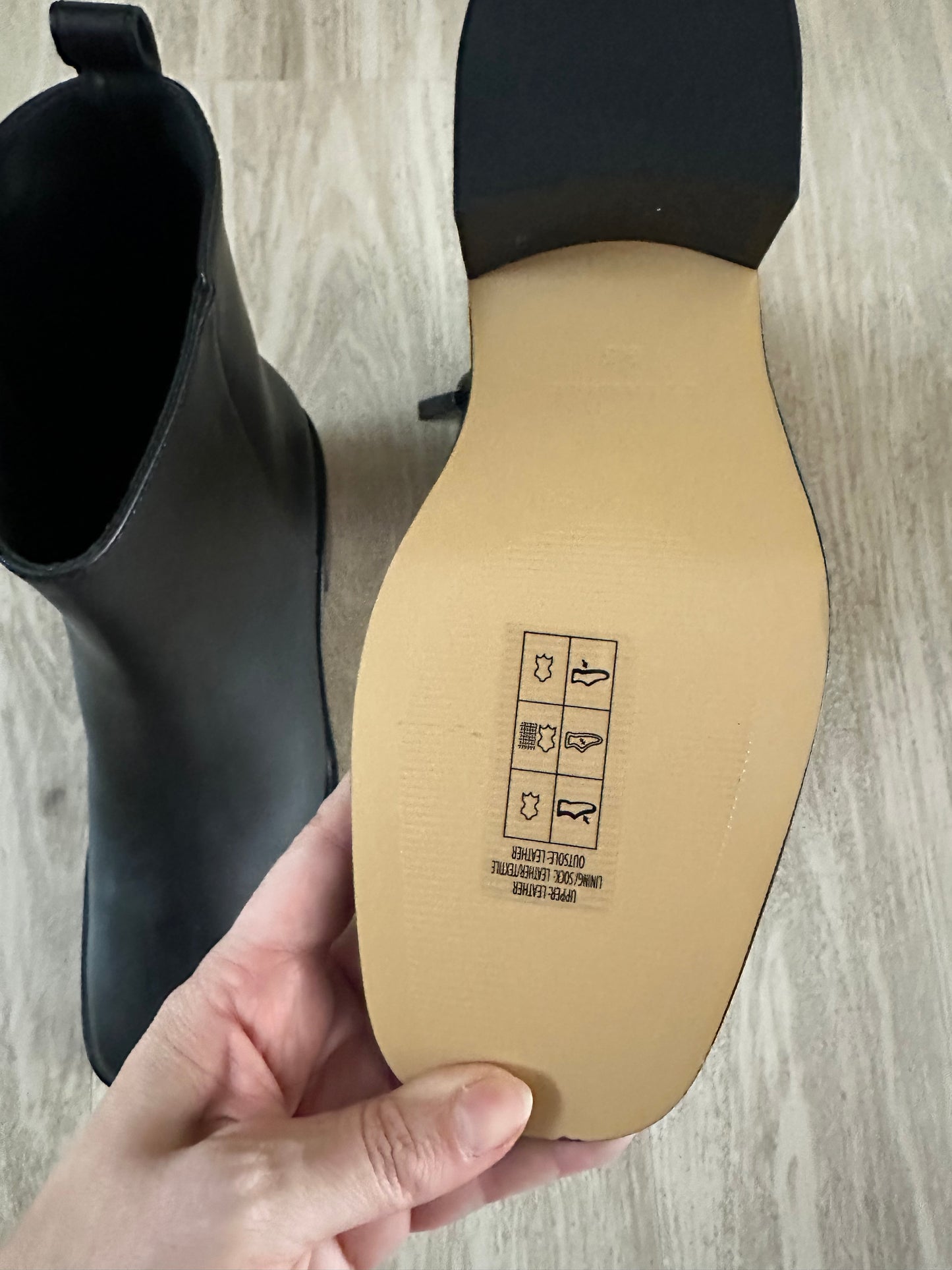 Everlane black leather City Boot in size 9.5