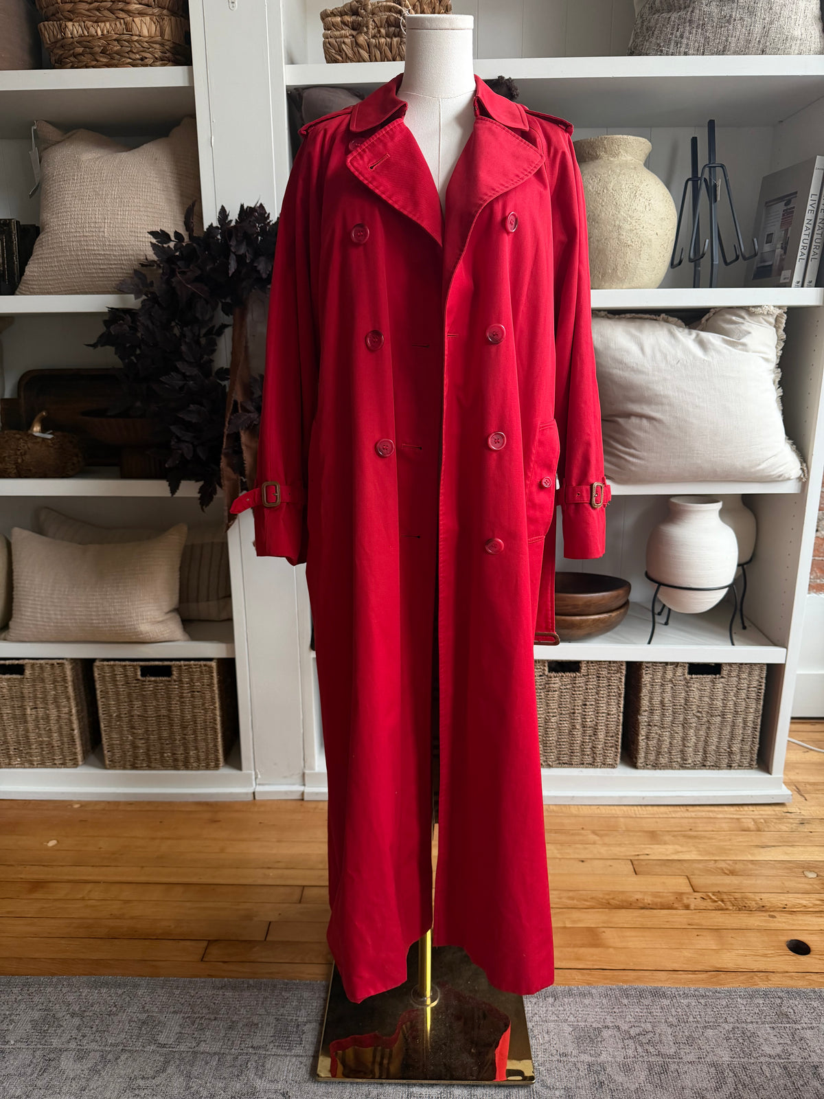 Vintage Red Burberry trench. Fits S-L
