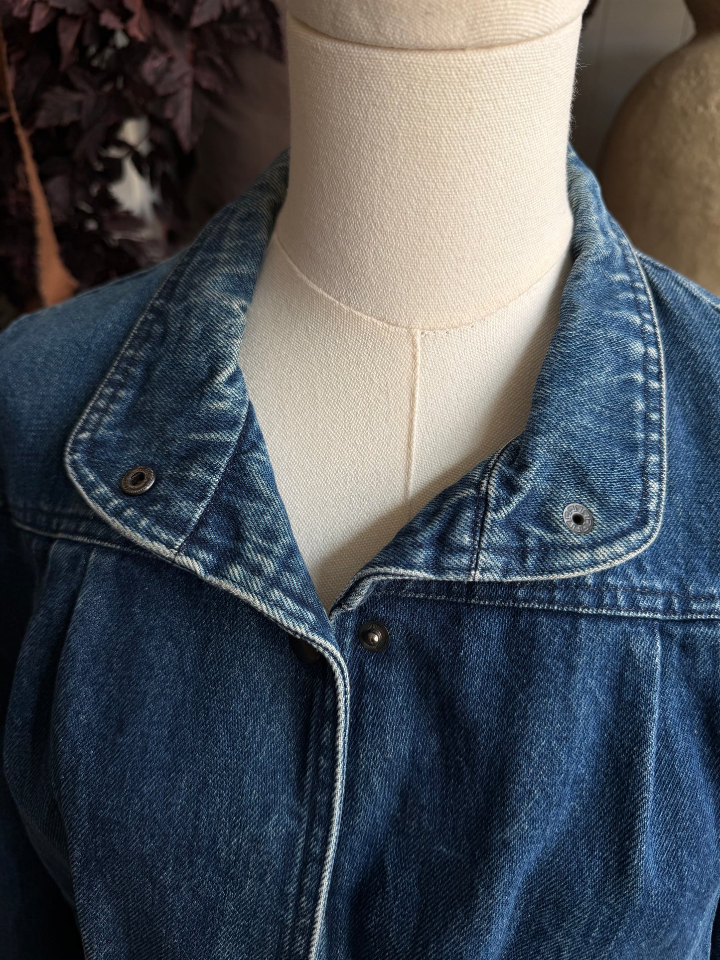 80s Sergio Valente denim bomber. Fits XXS-S