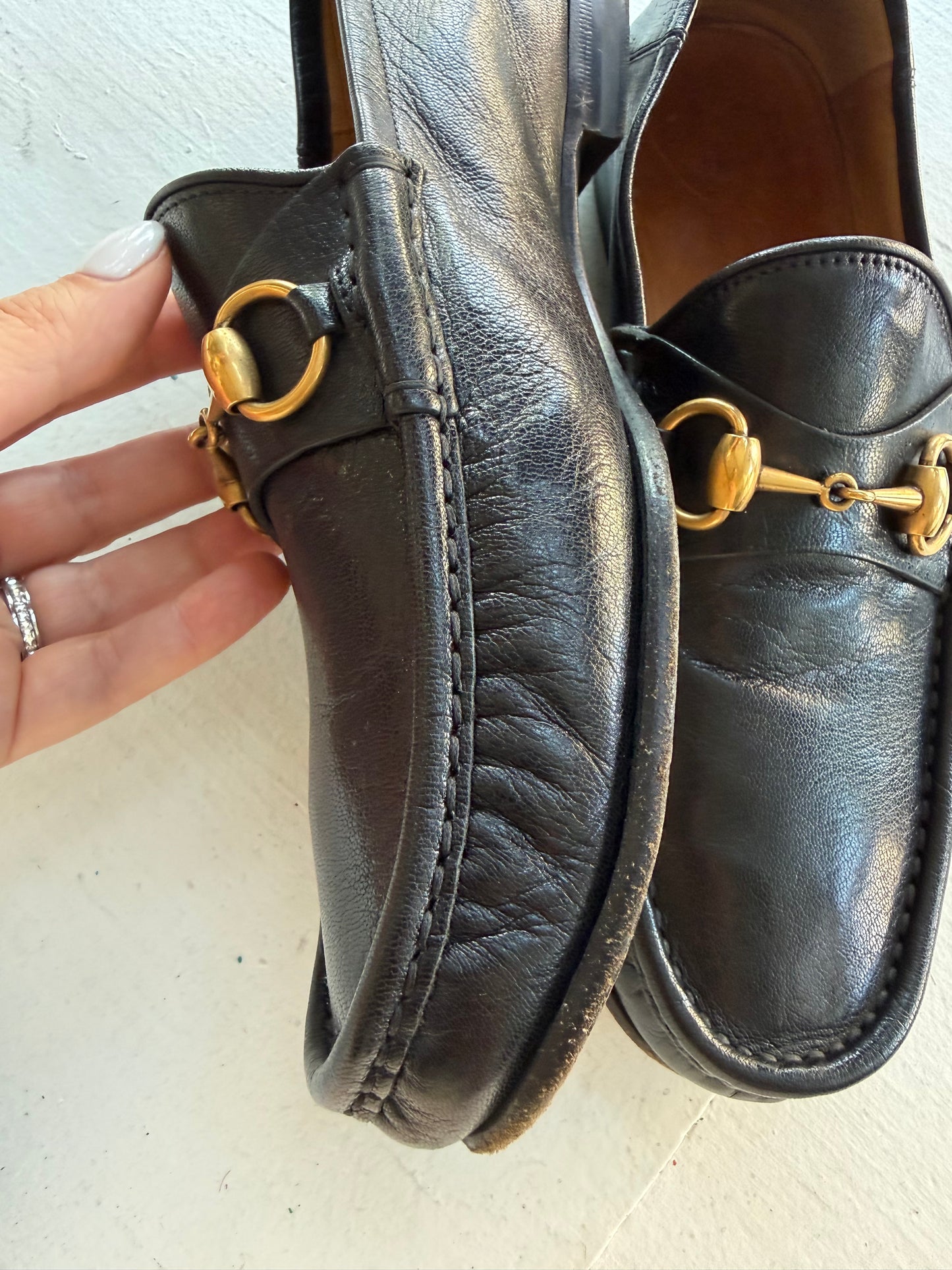 Vintage black Gucci loafers. Labeled men’s size 7. Fits like women’s 9.5/10
