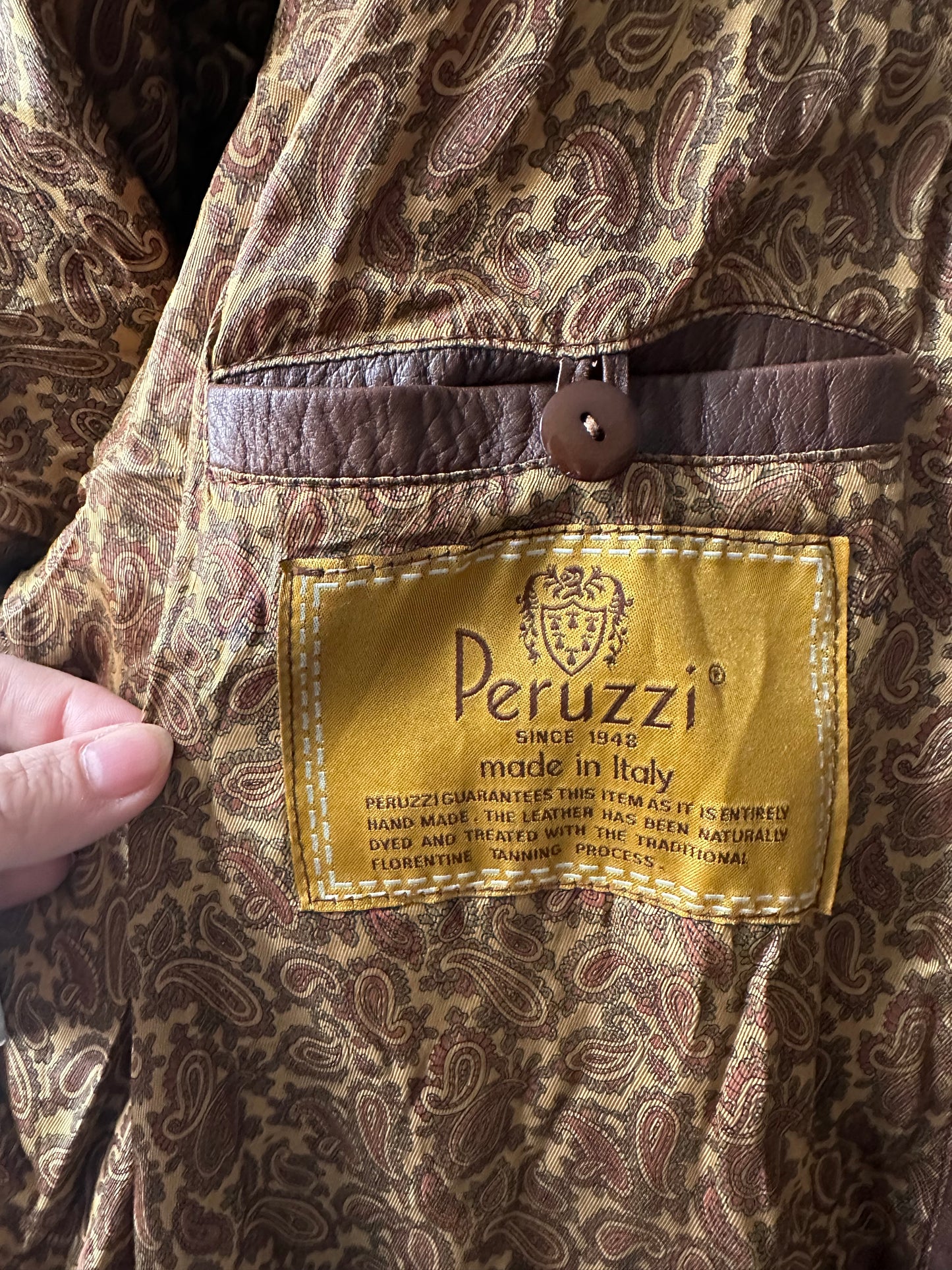 70s Peruzzi leather bomber. Made in Italy