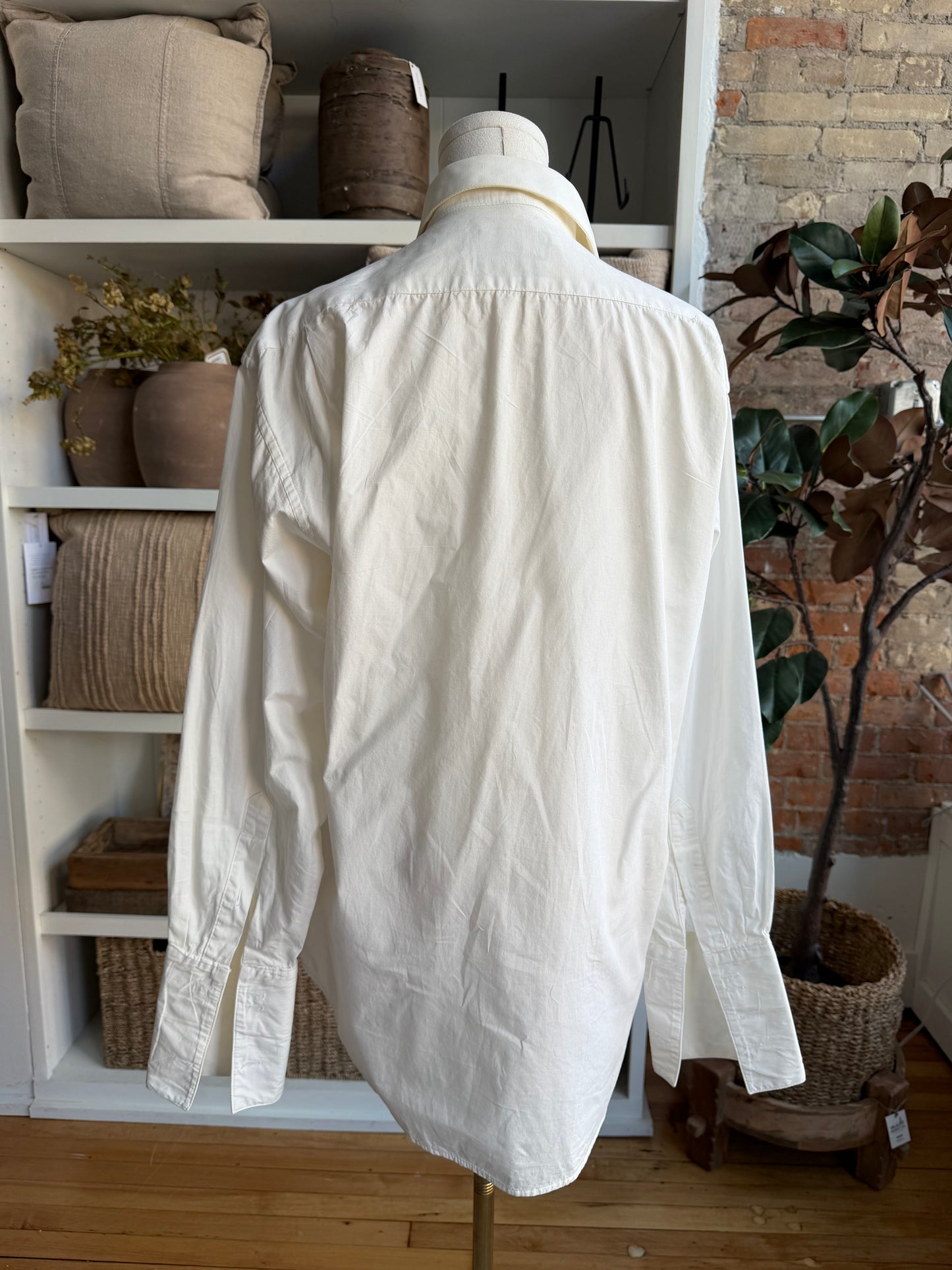 90s Lauren Ralph Lauren cream pleated cotton button down with French cuffs