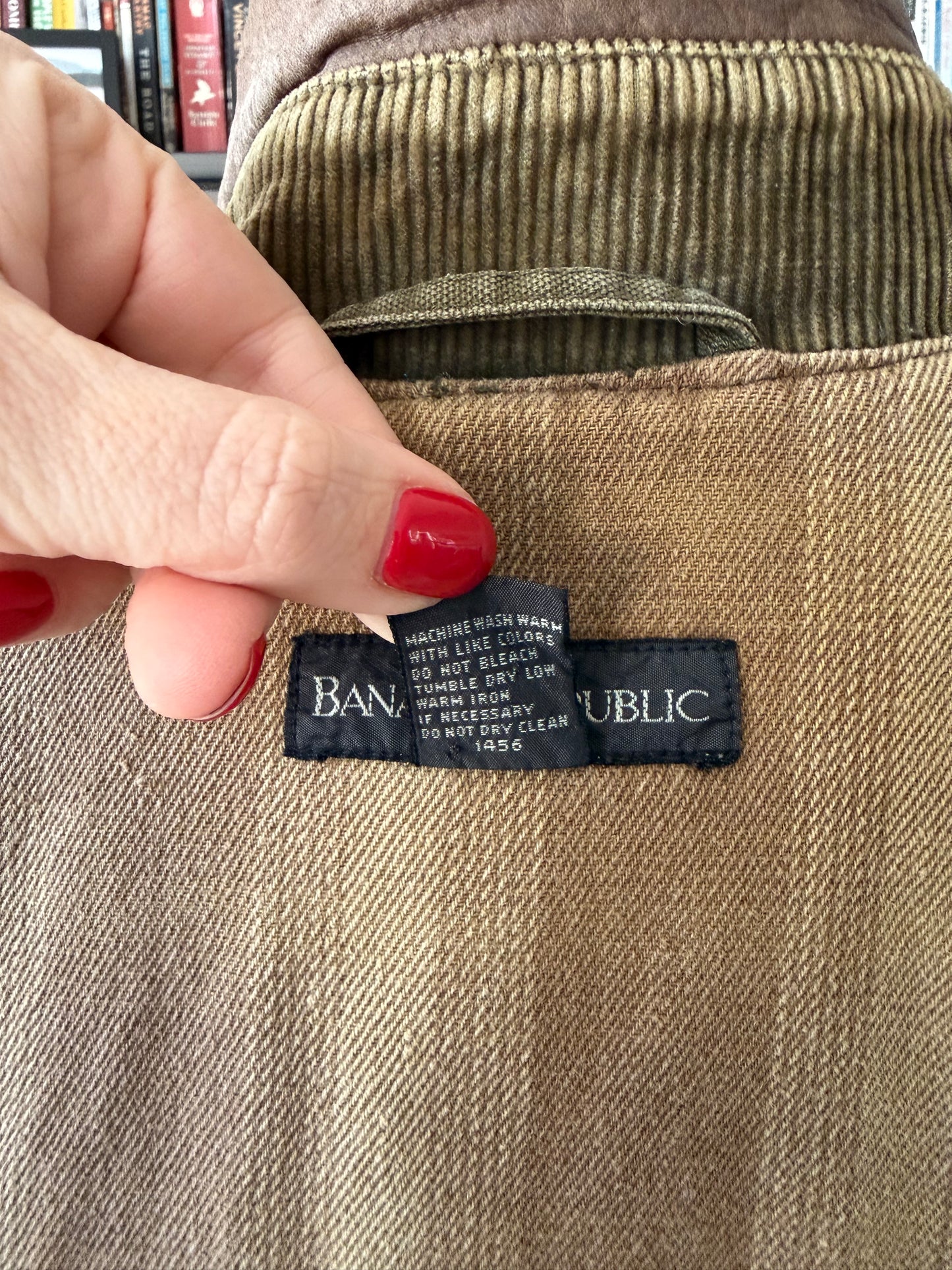 90s Banana Republic green barn coat. Made in Hong Kong