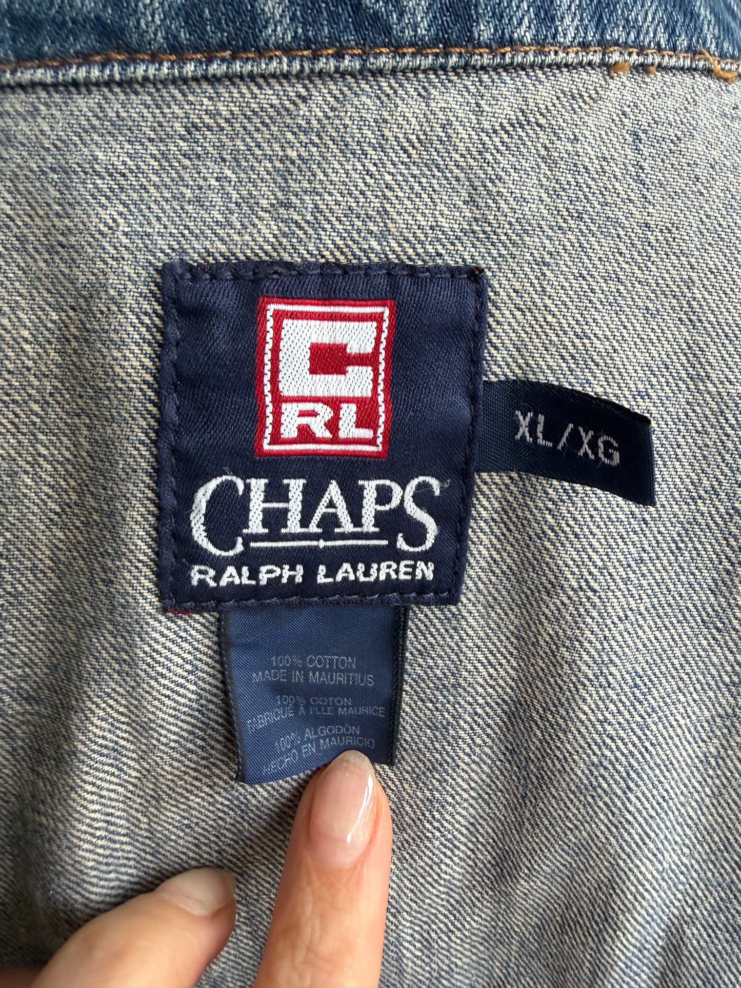 90s Chaps Ralph Lauren denim jacket. Fits M-XL