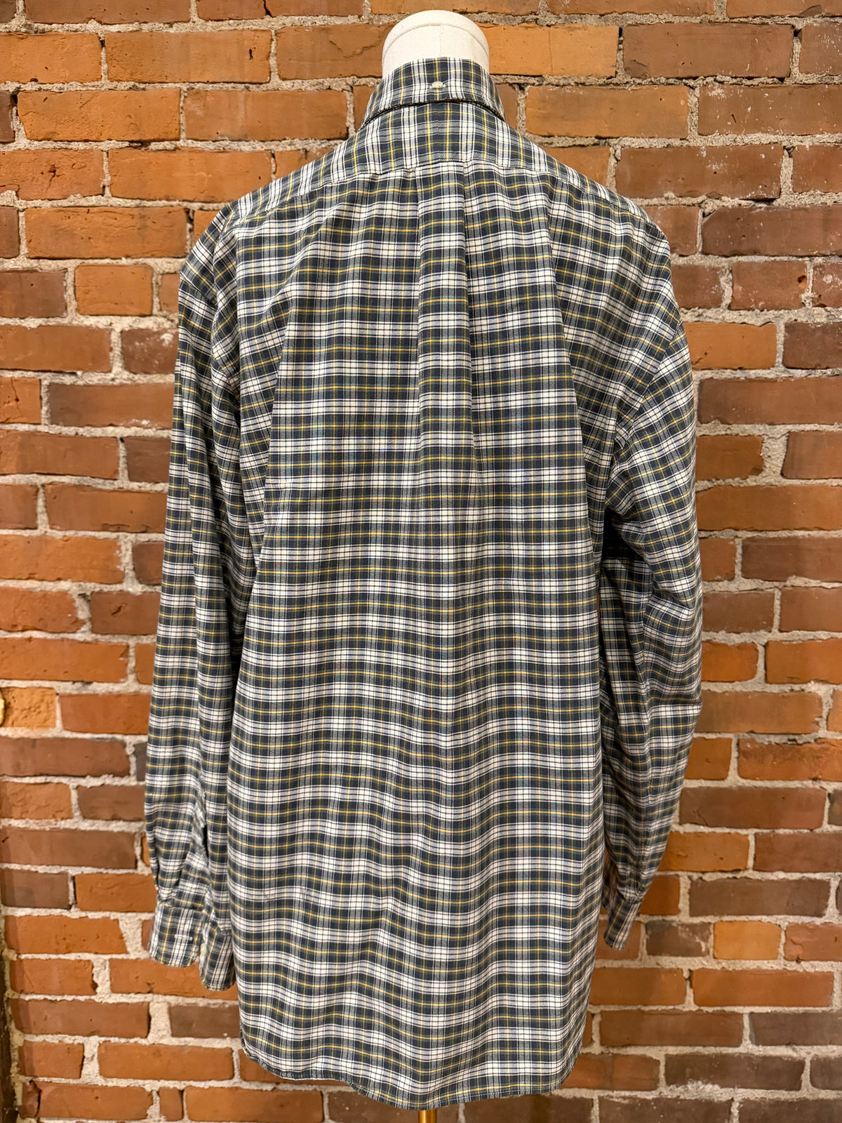 90s Polo Ralph Lauren plaid button down. Fits M-XL