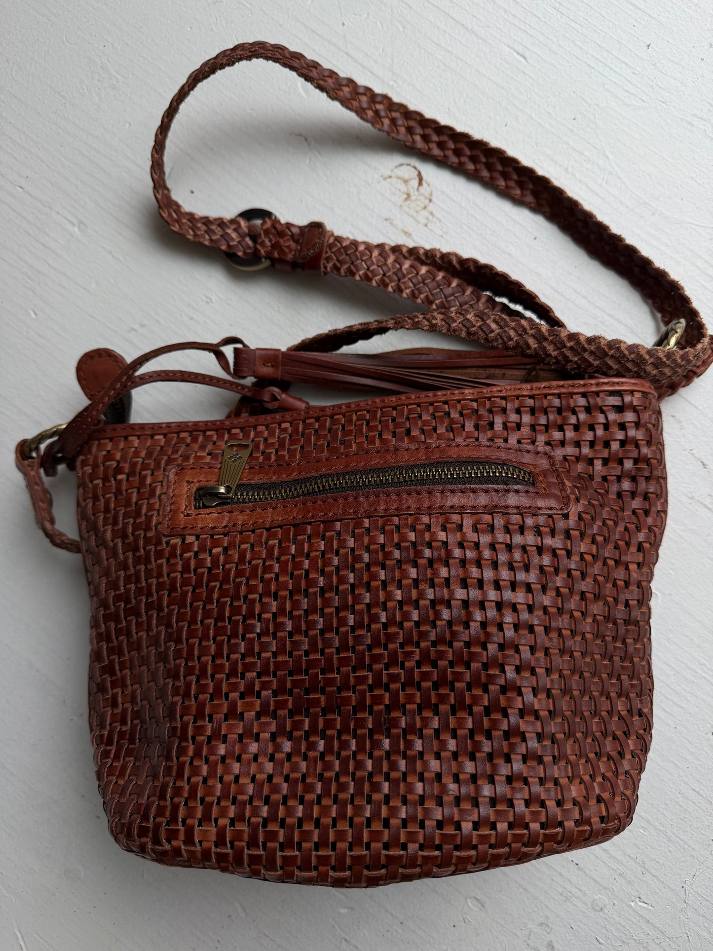 00s Patricia Nash leather woven crossbody bag