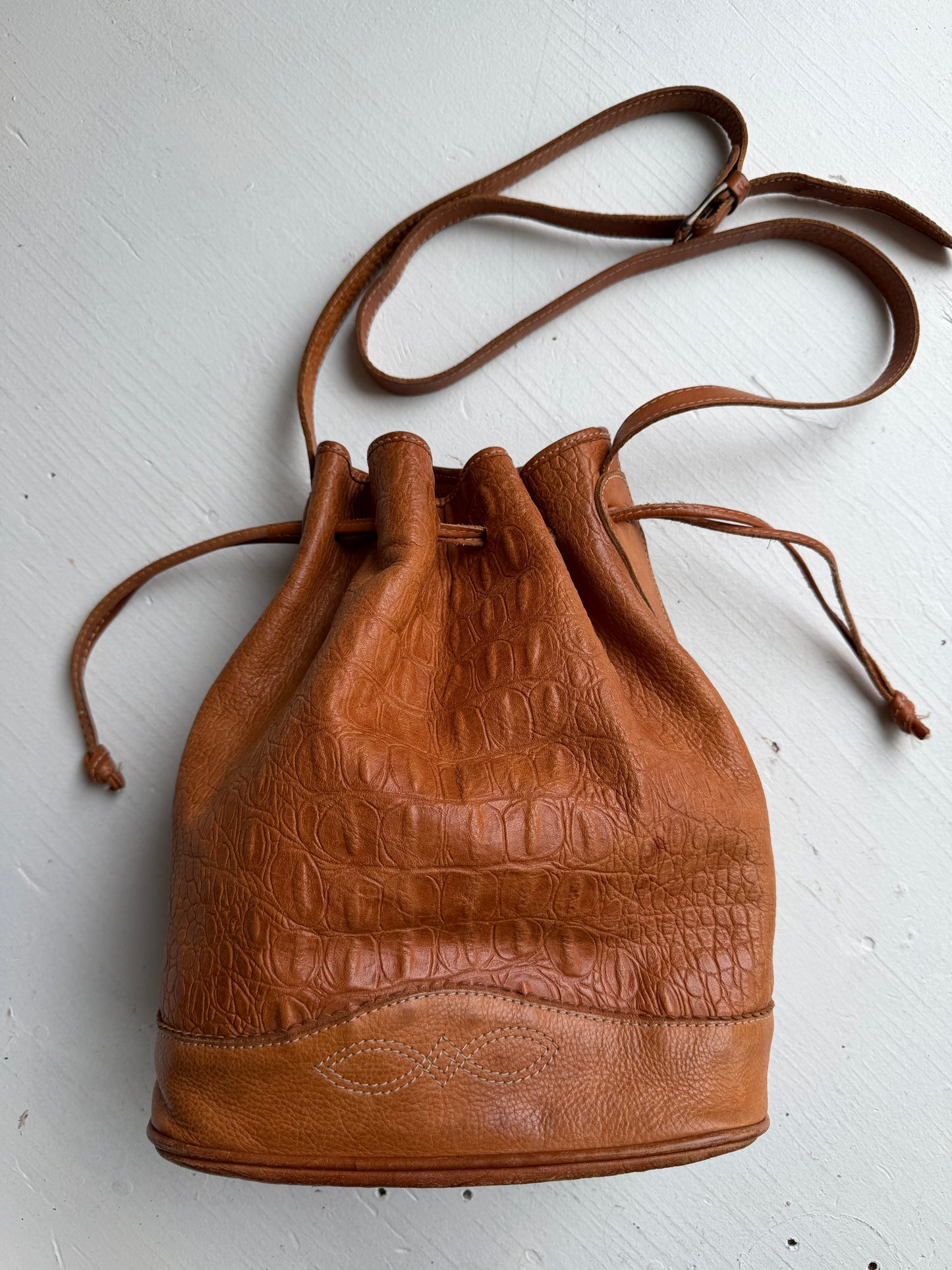90s Unisa crocodile bucket bag. Made in Brazil
