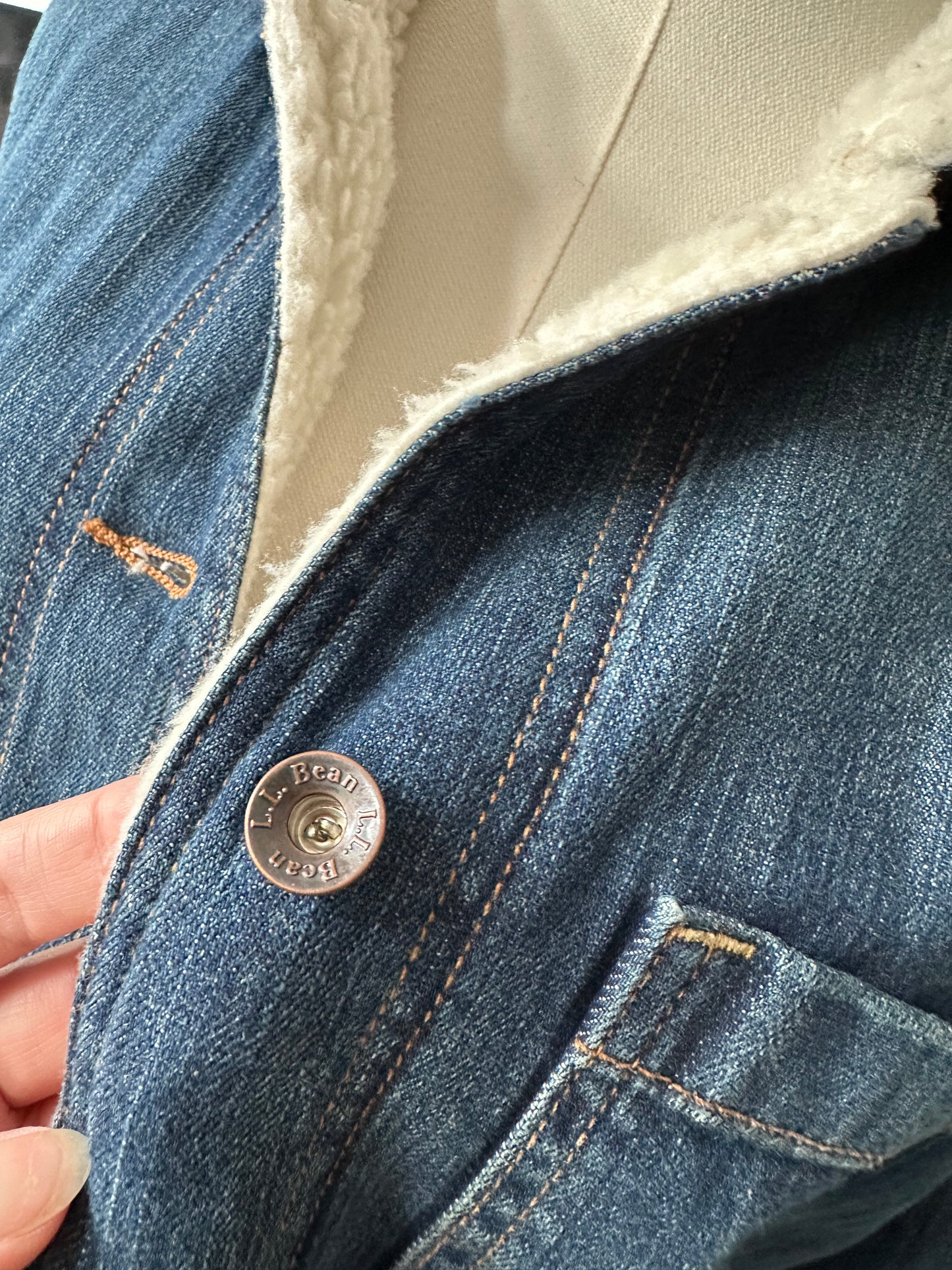 00s LL Bean denim Sherpa lined chore coat. Made in Mexico
