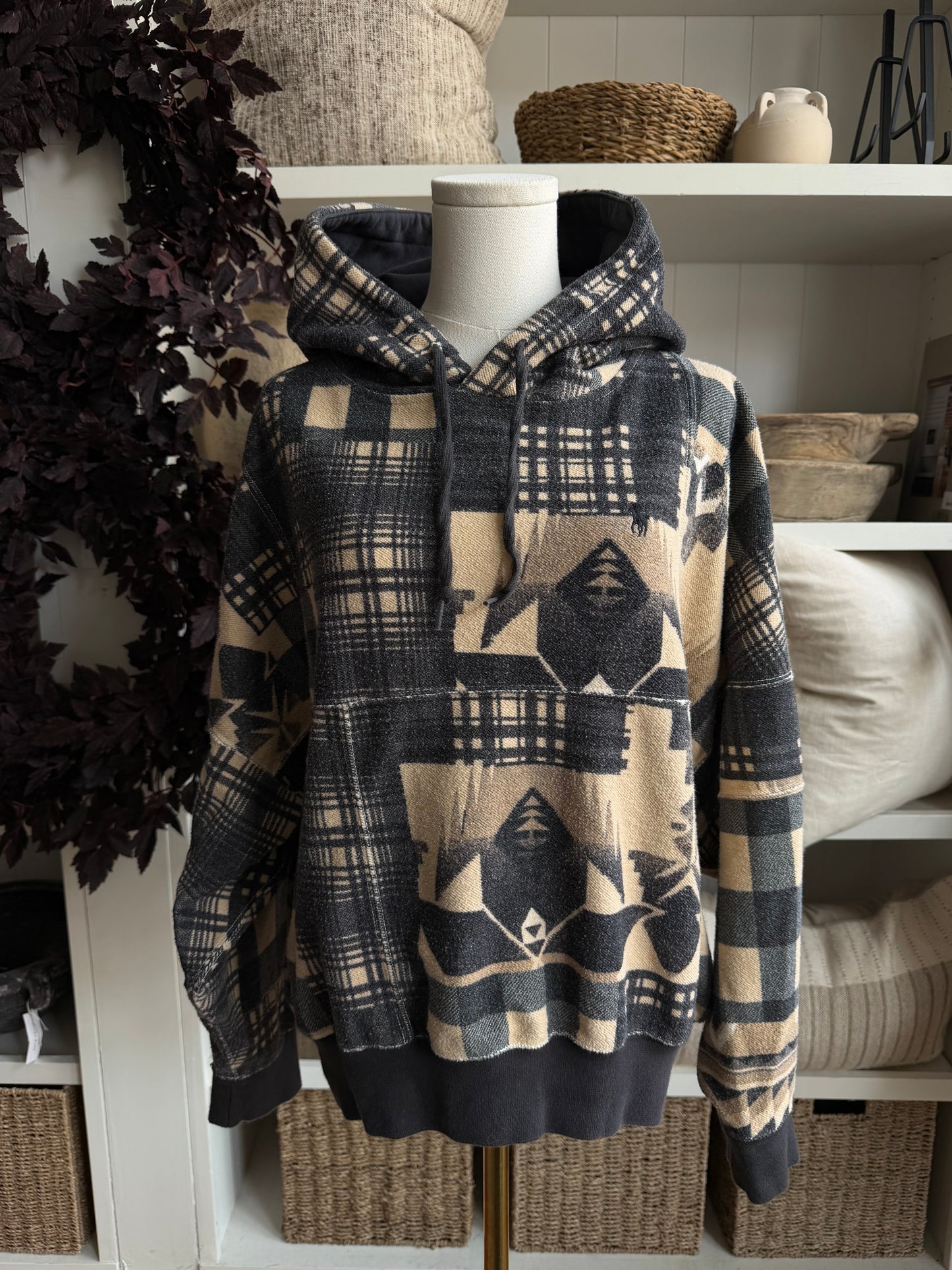 Polo Ralph Lauren heavyweight cotton hoodie. Fits S-L petite