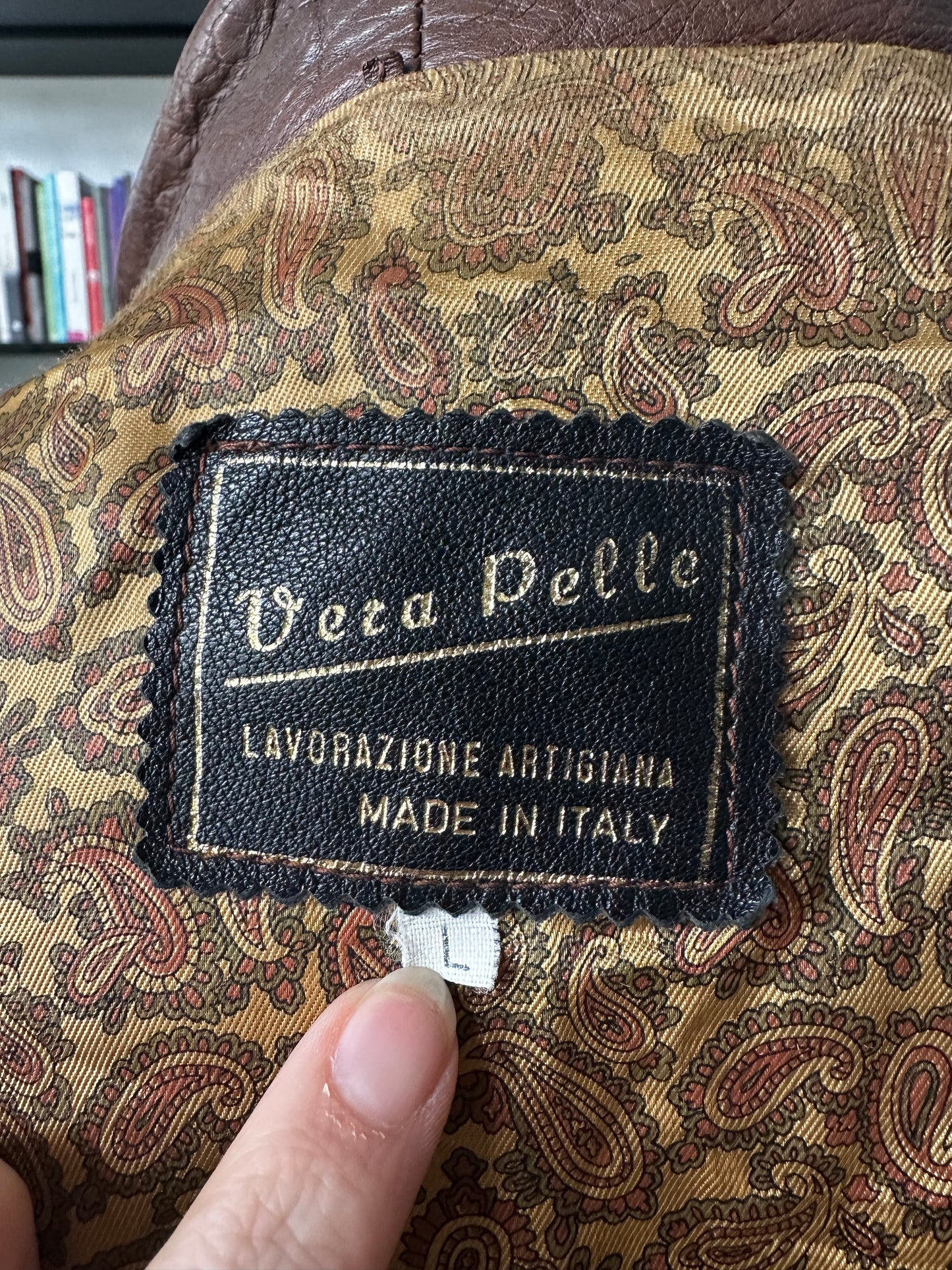 70s Peruzzi leather bomber. Made in Italy