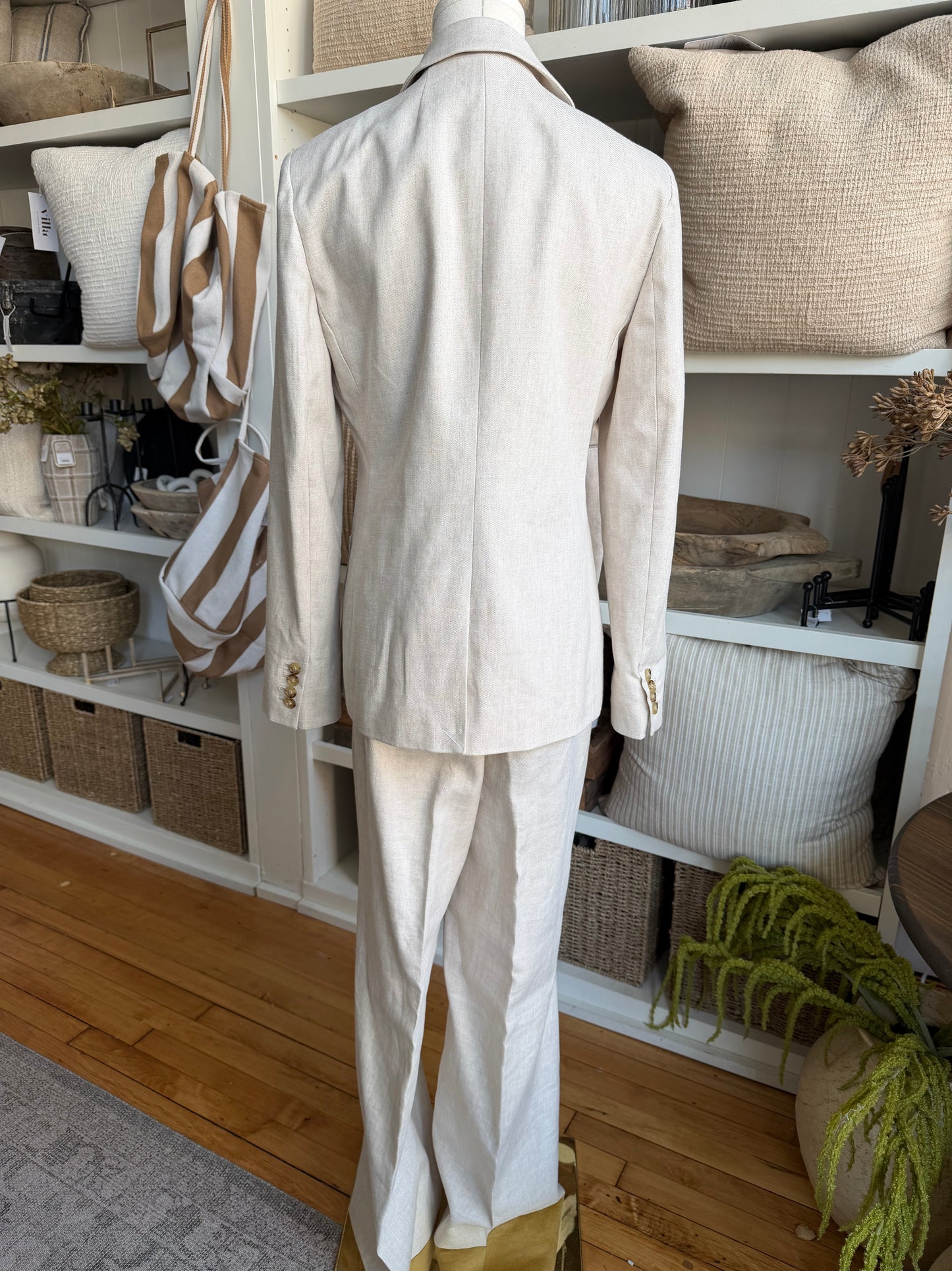JCrew Carolina flare stretch linen blend and matching blazer. Pants in an 8 and jacket in a 10 (jacket runs small). NWT