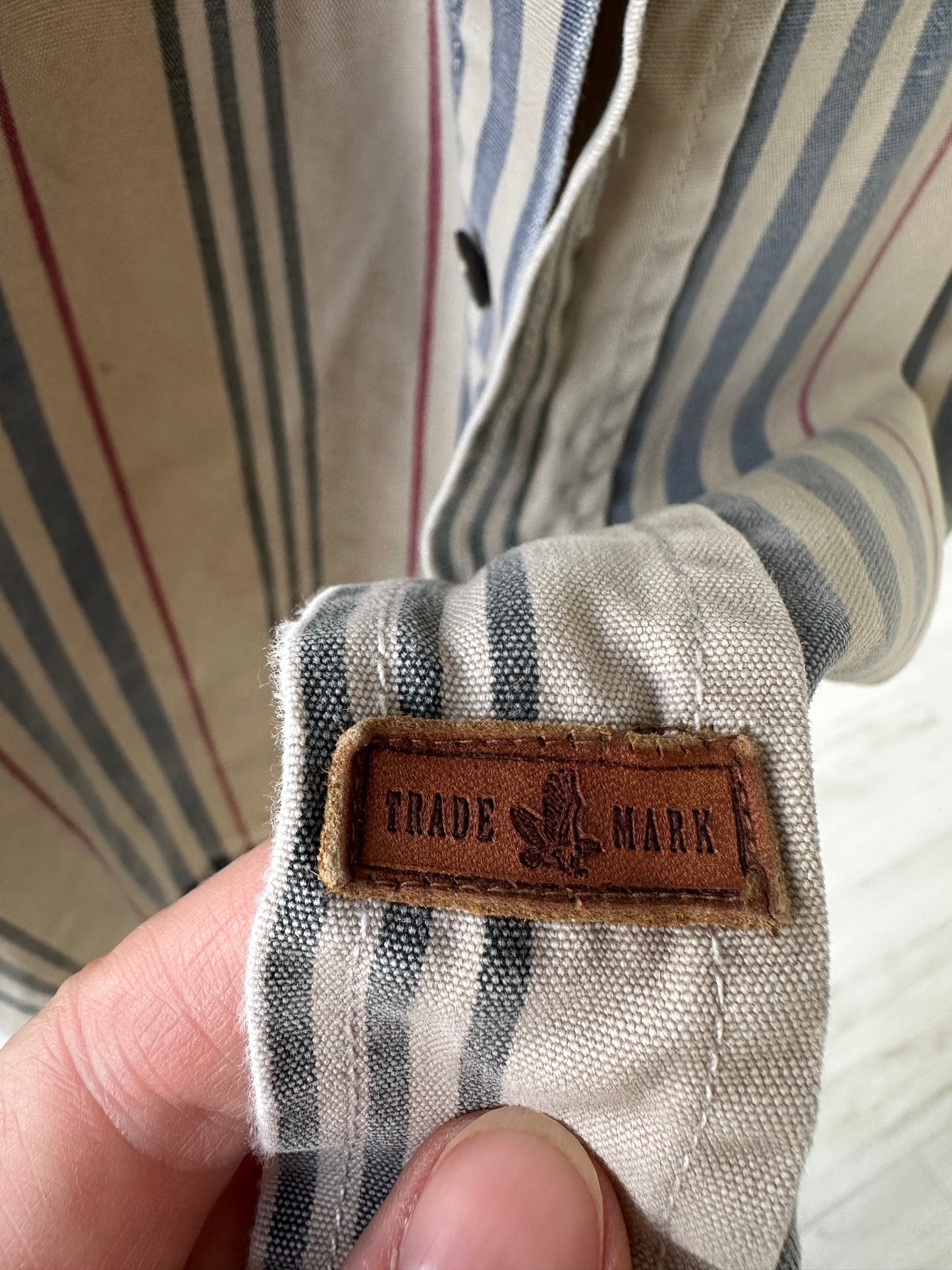 90s American Eagle cotton striped button down.