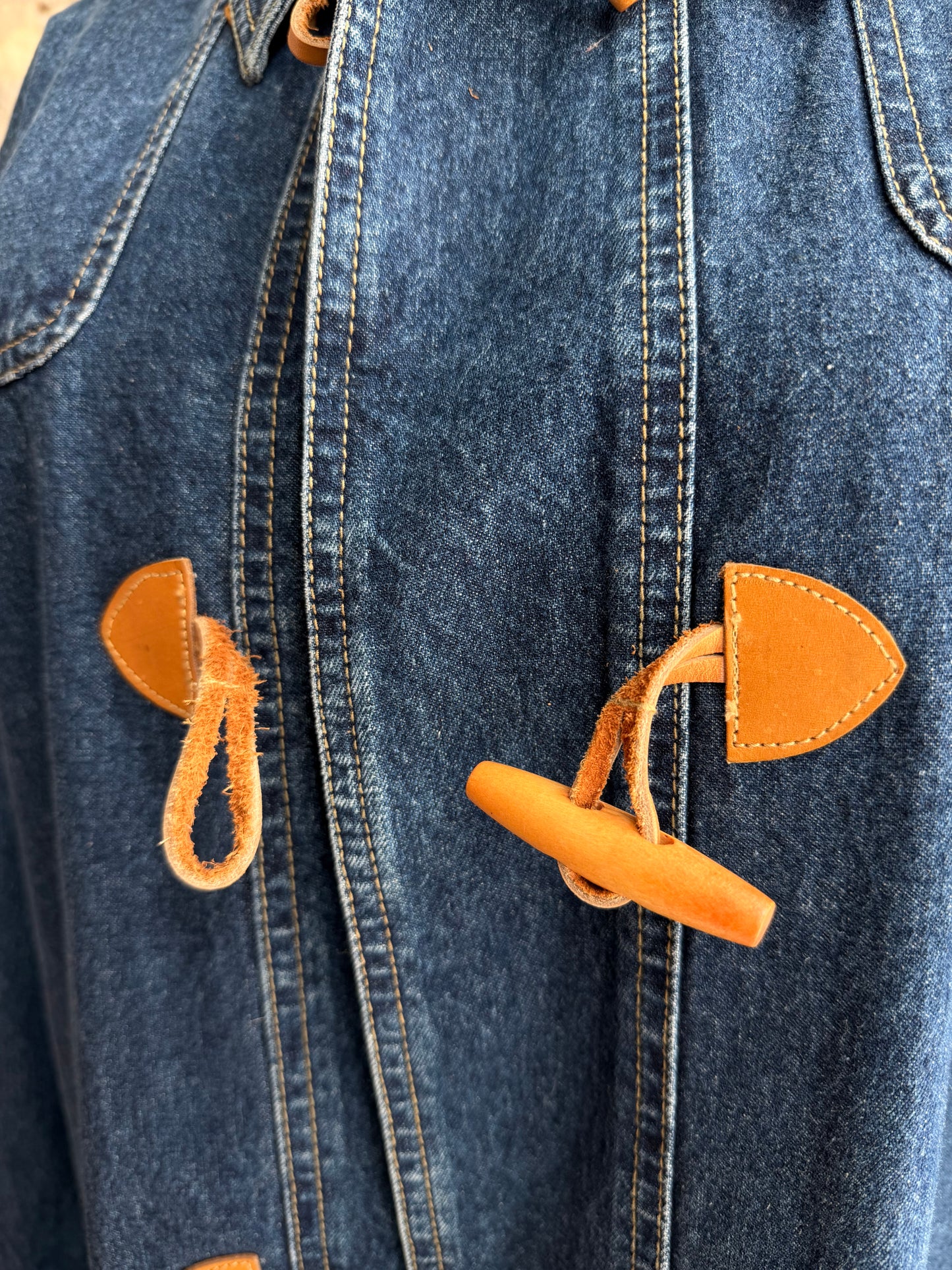 90s Lizwear denim toggle coat