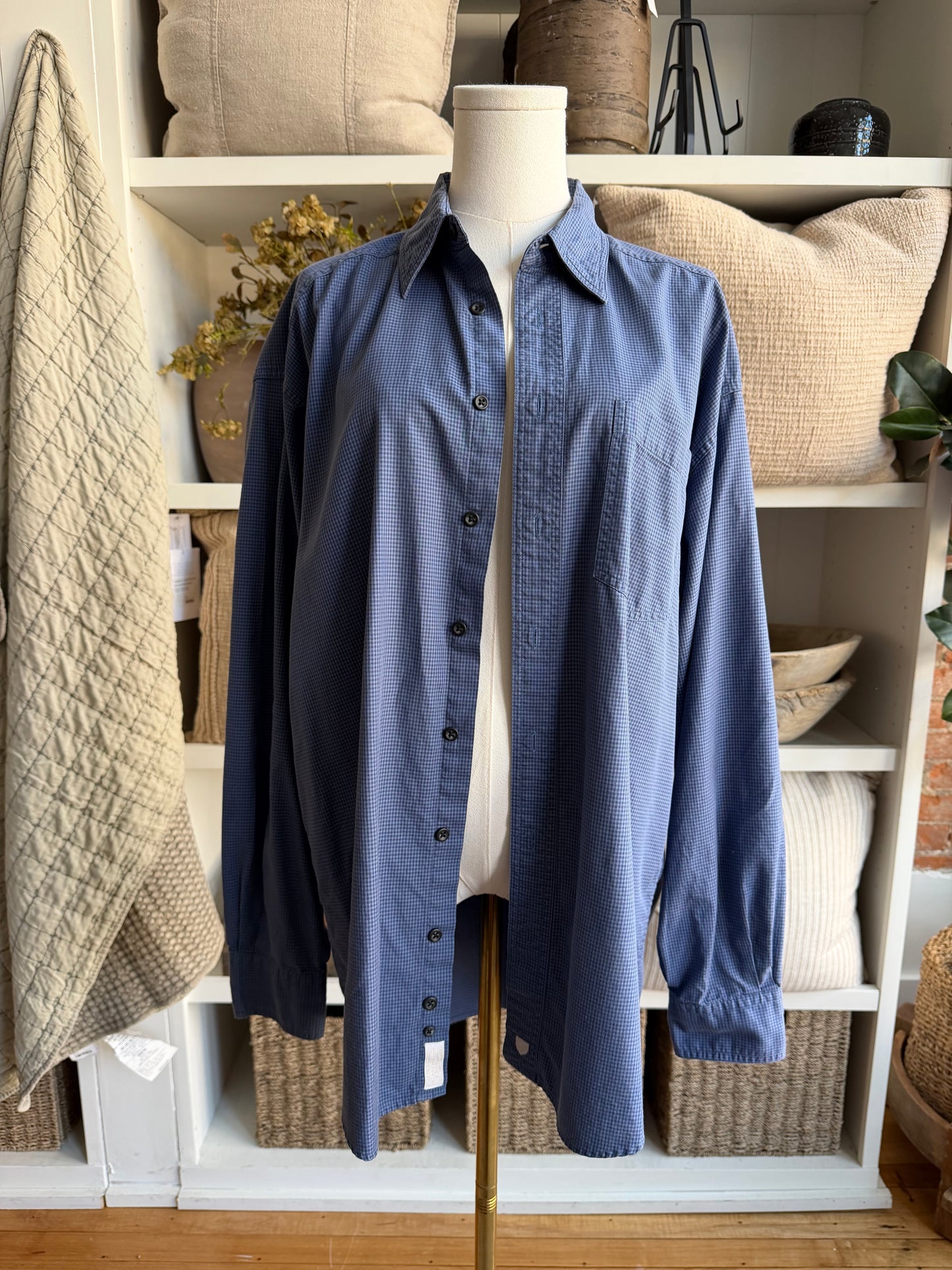 90s Nordstrom button cotton button down. Made in Hong Kong
