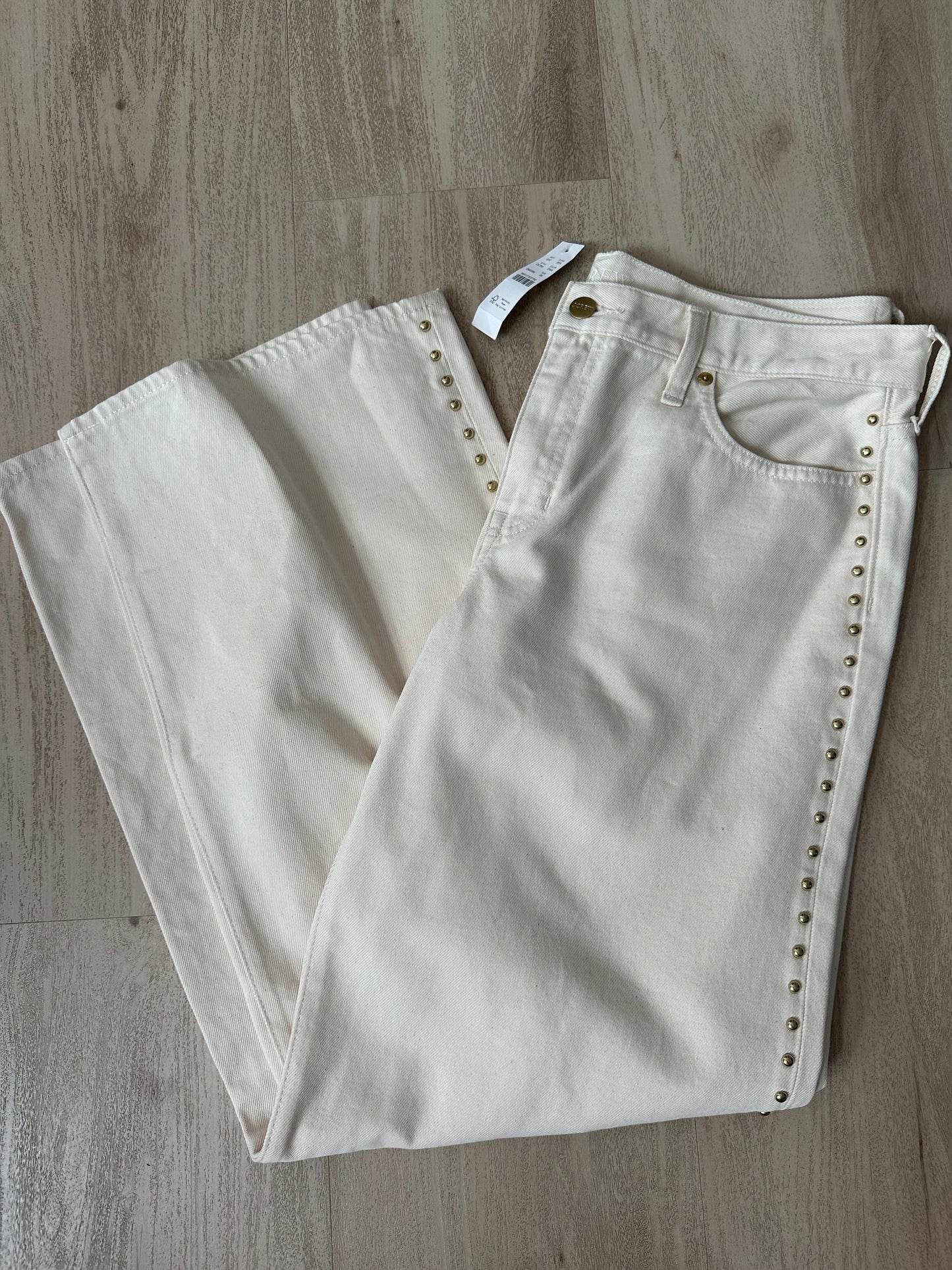 JCrew Studded lower-rise wide-leg jean in 1984 rigid Ecru wash. Size 29. NWT