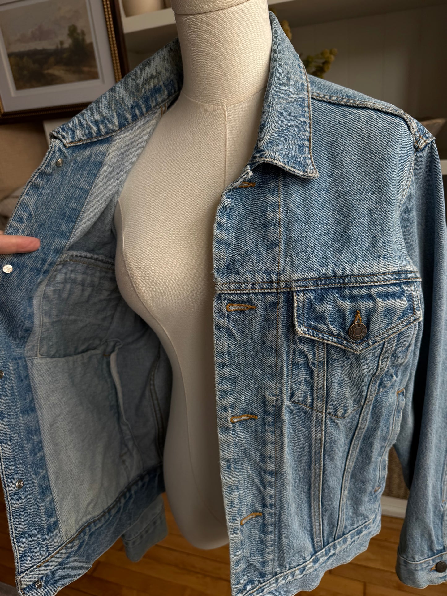 90s Gap classic denim jacket