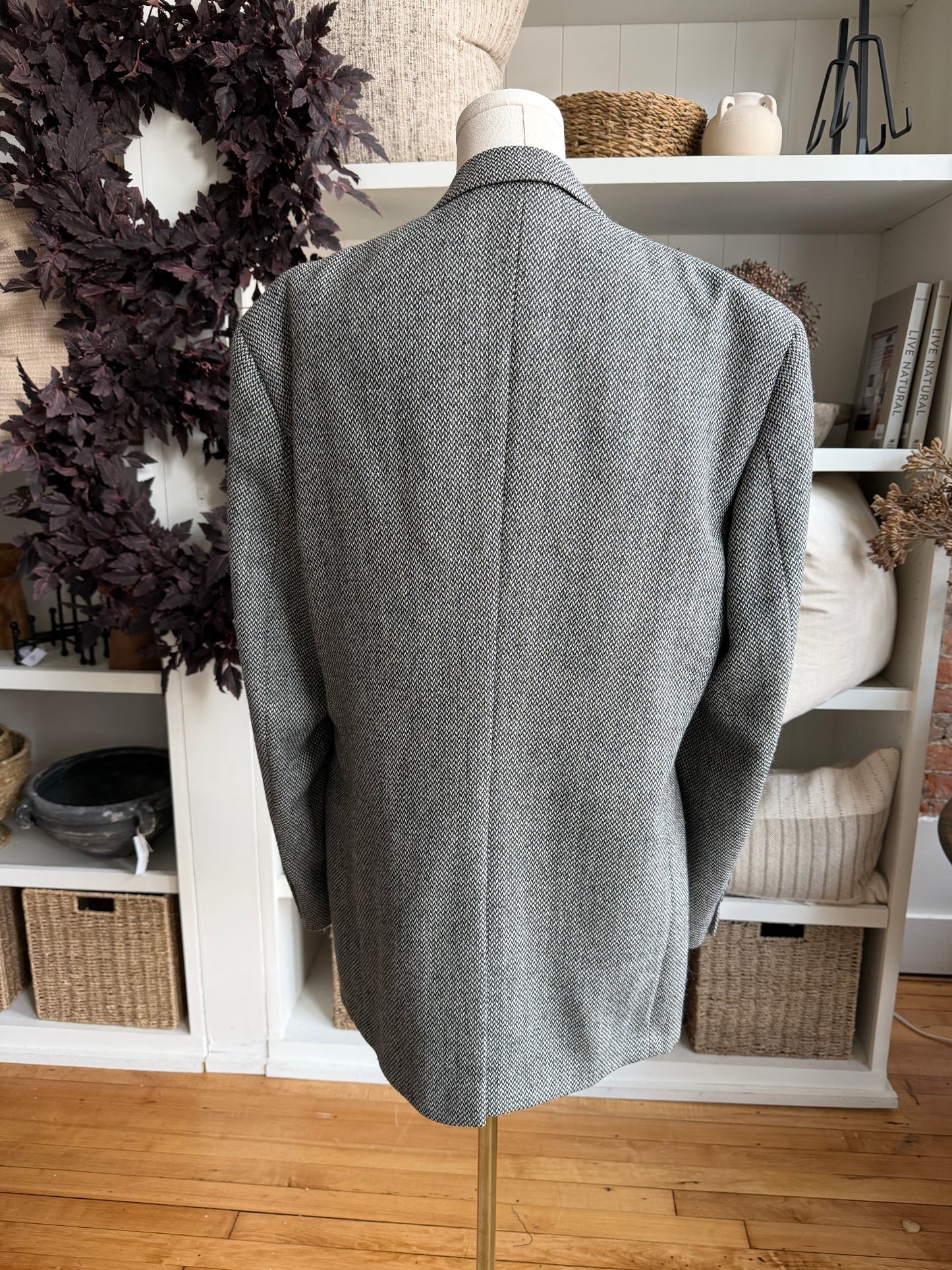 90s Burberrys wool tweed blazer. Made in the USA. Fits S-L