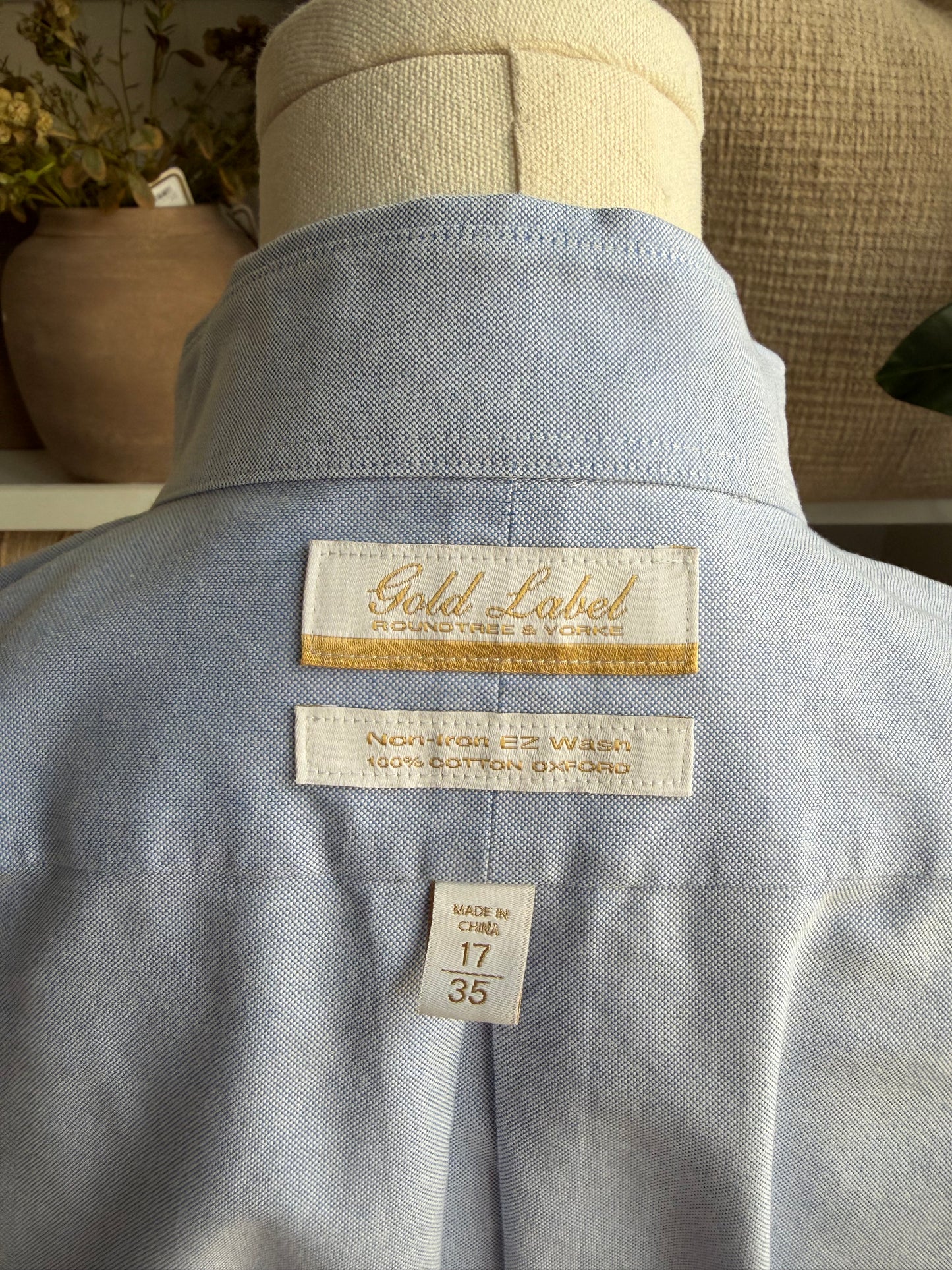 00s Round Tree & Yorke Gold Label blue Oxford