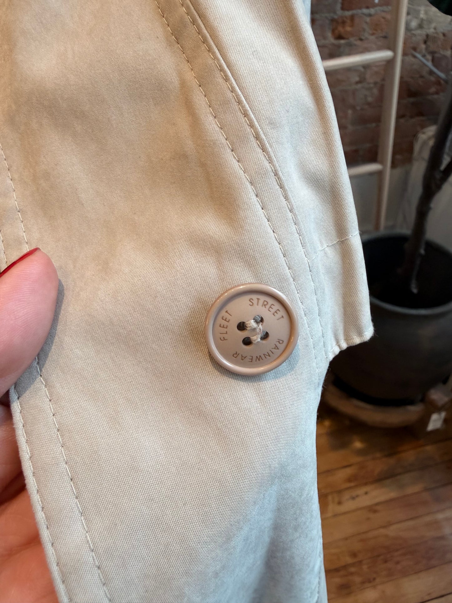 90s Fleet Street light weight trench