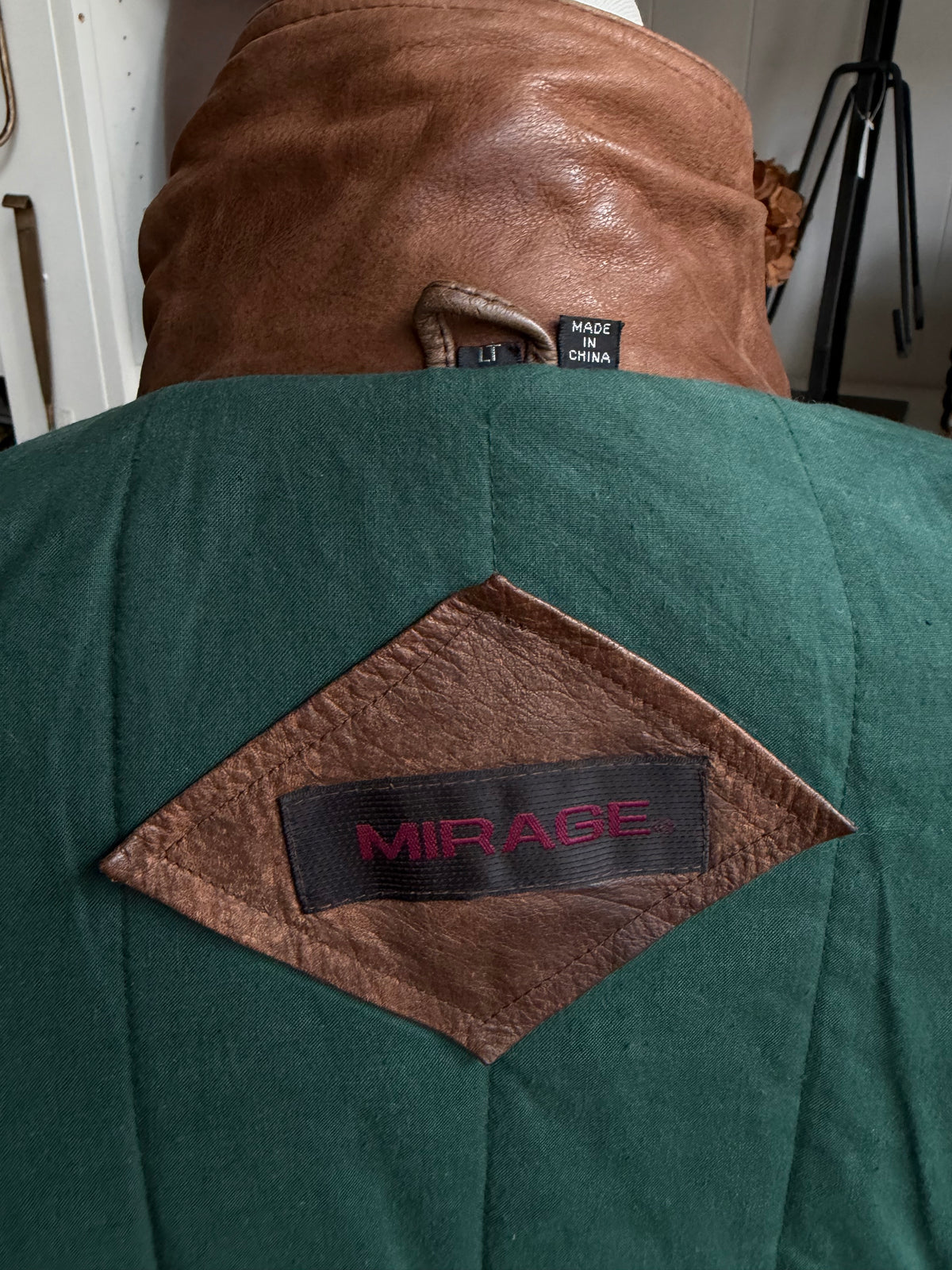 90s Mirage leather bomber. Fits M-XL