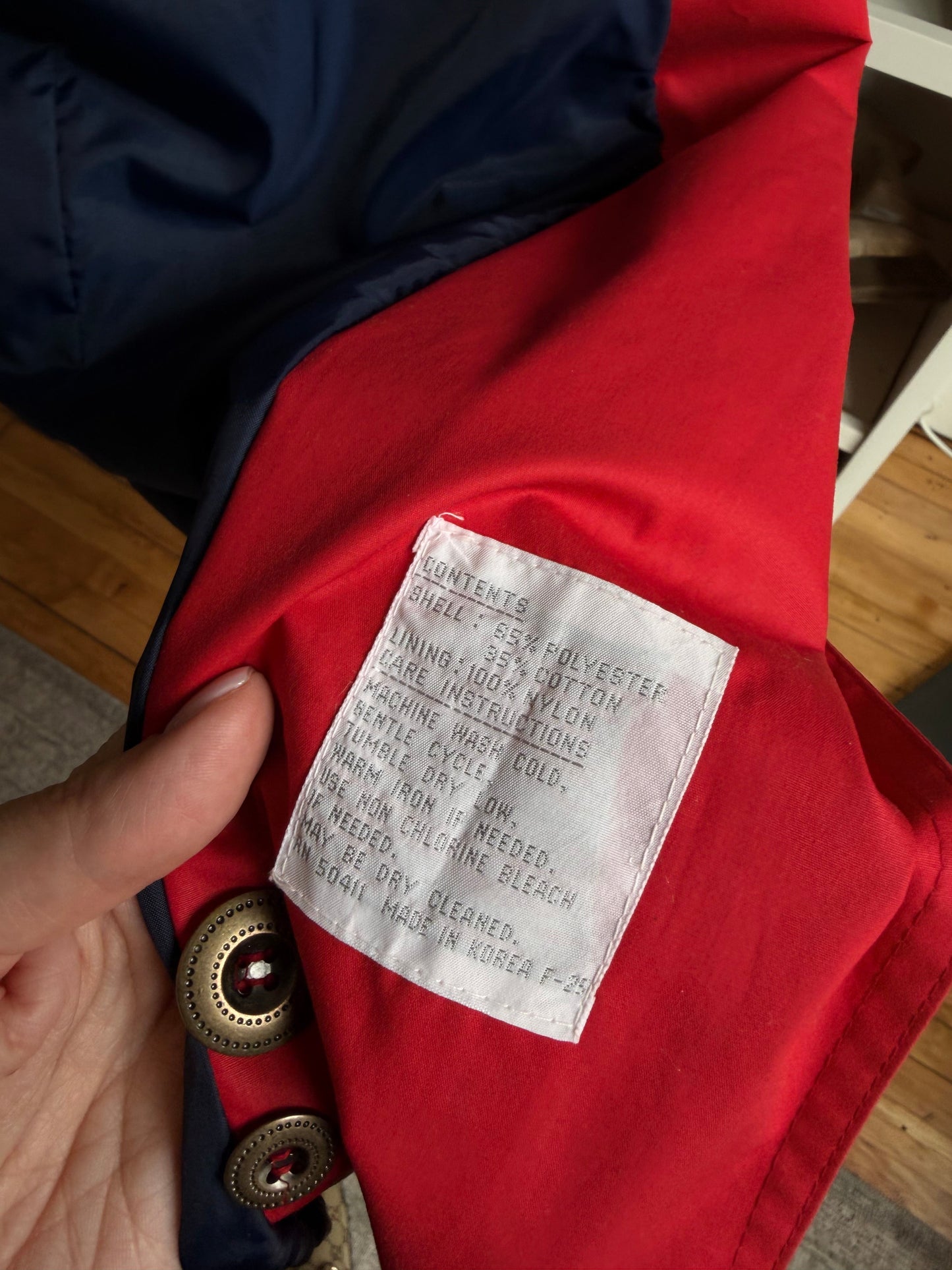 80s Fleet Street red trench with navy details. Made in Korea