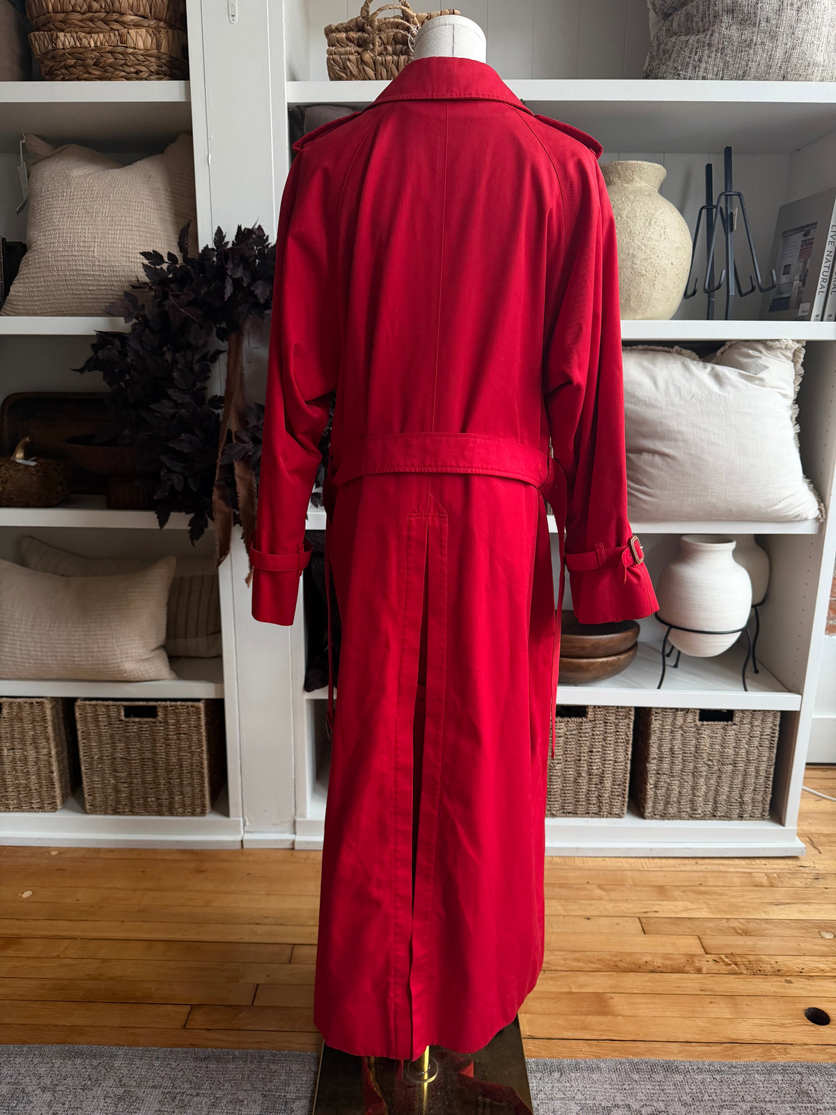 Vintage Red Burberry trench. Fits S-L