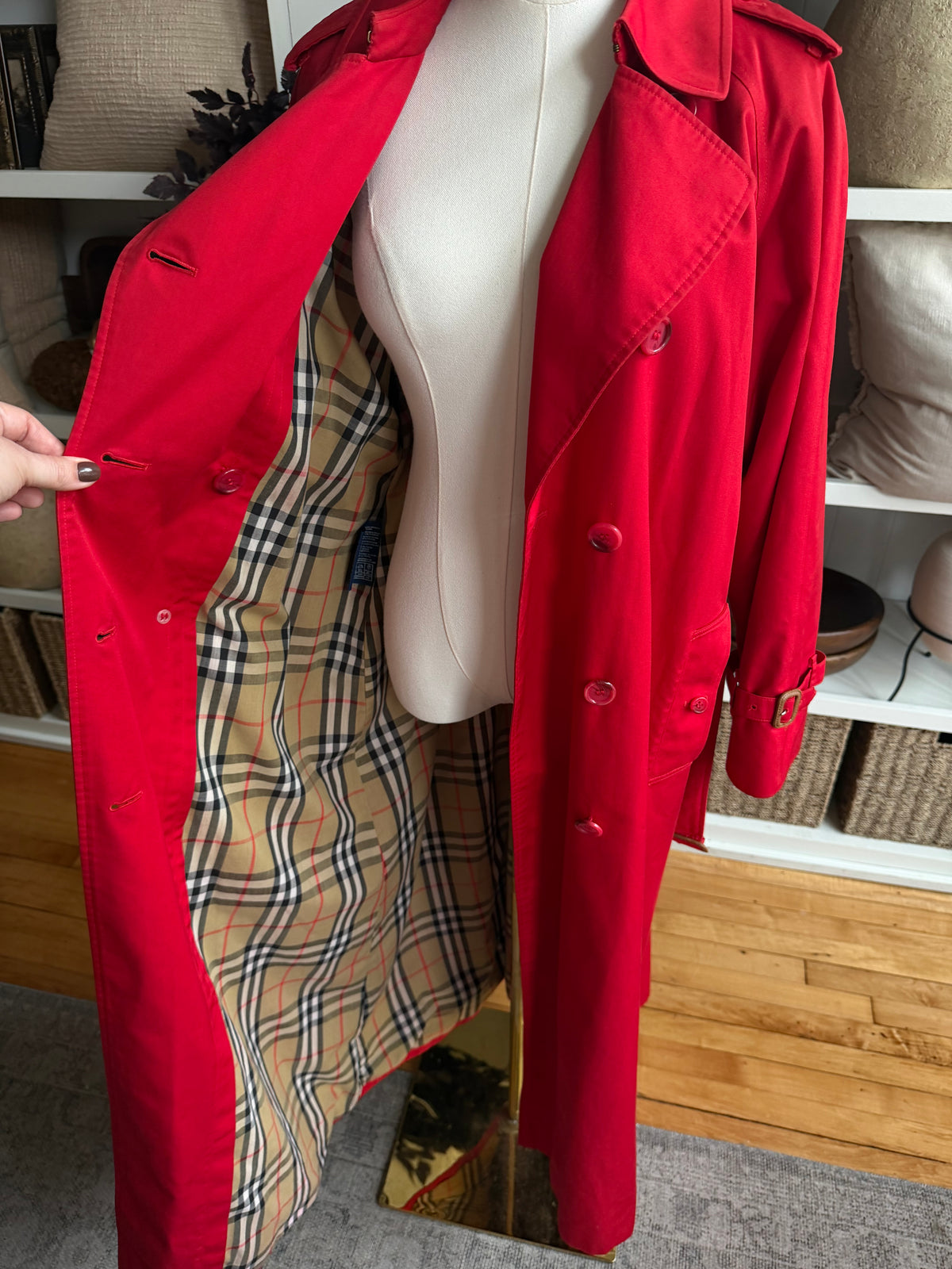 Vintage Red Burberry trench. Fits S-L