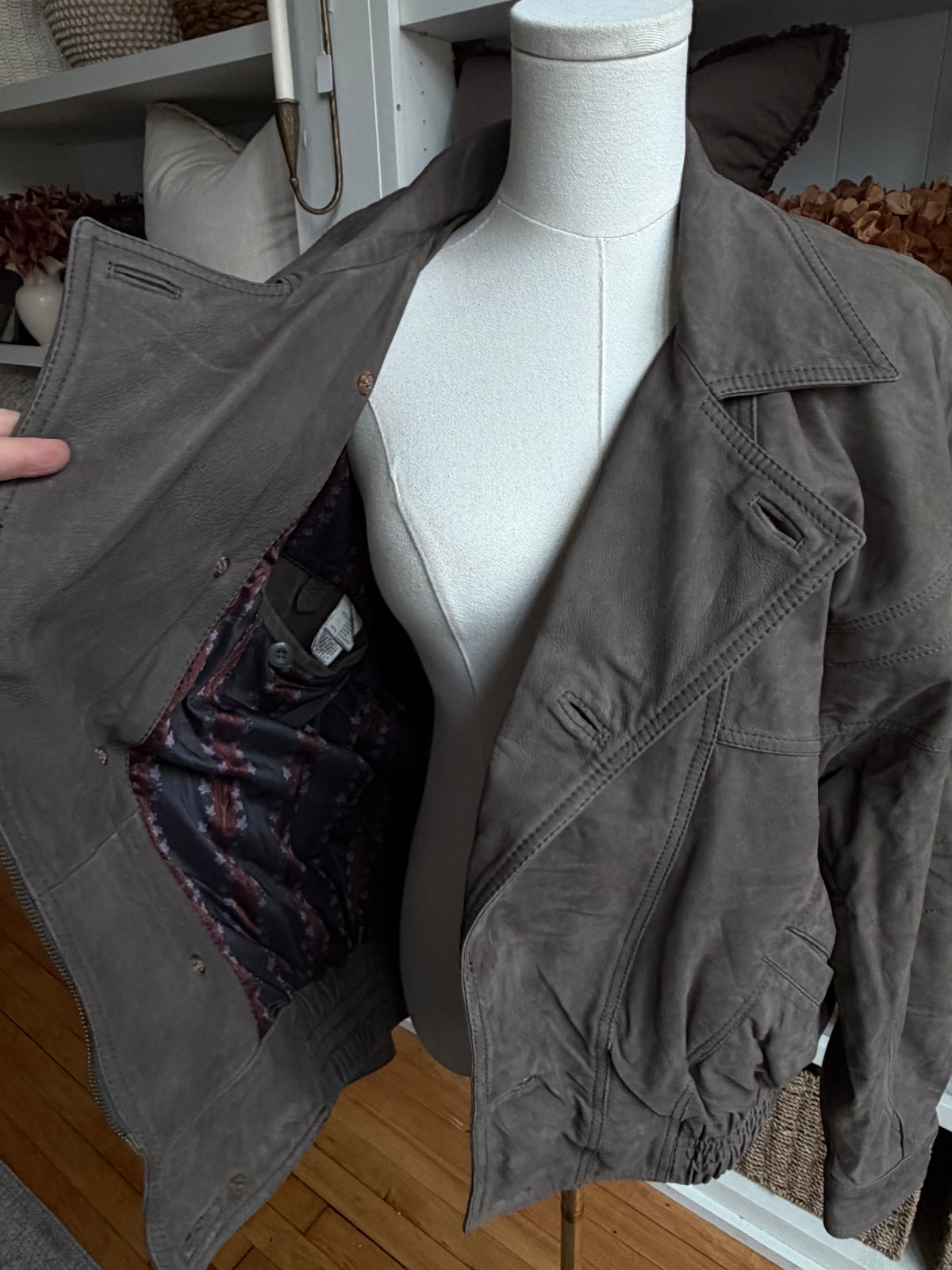 Vintage grey leather bomber. Sourced in Italy. Fits S-L