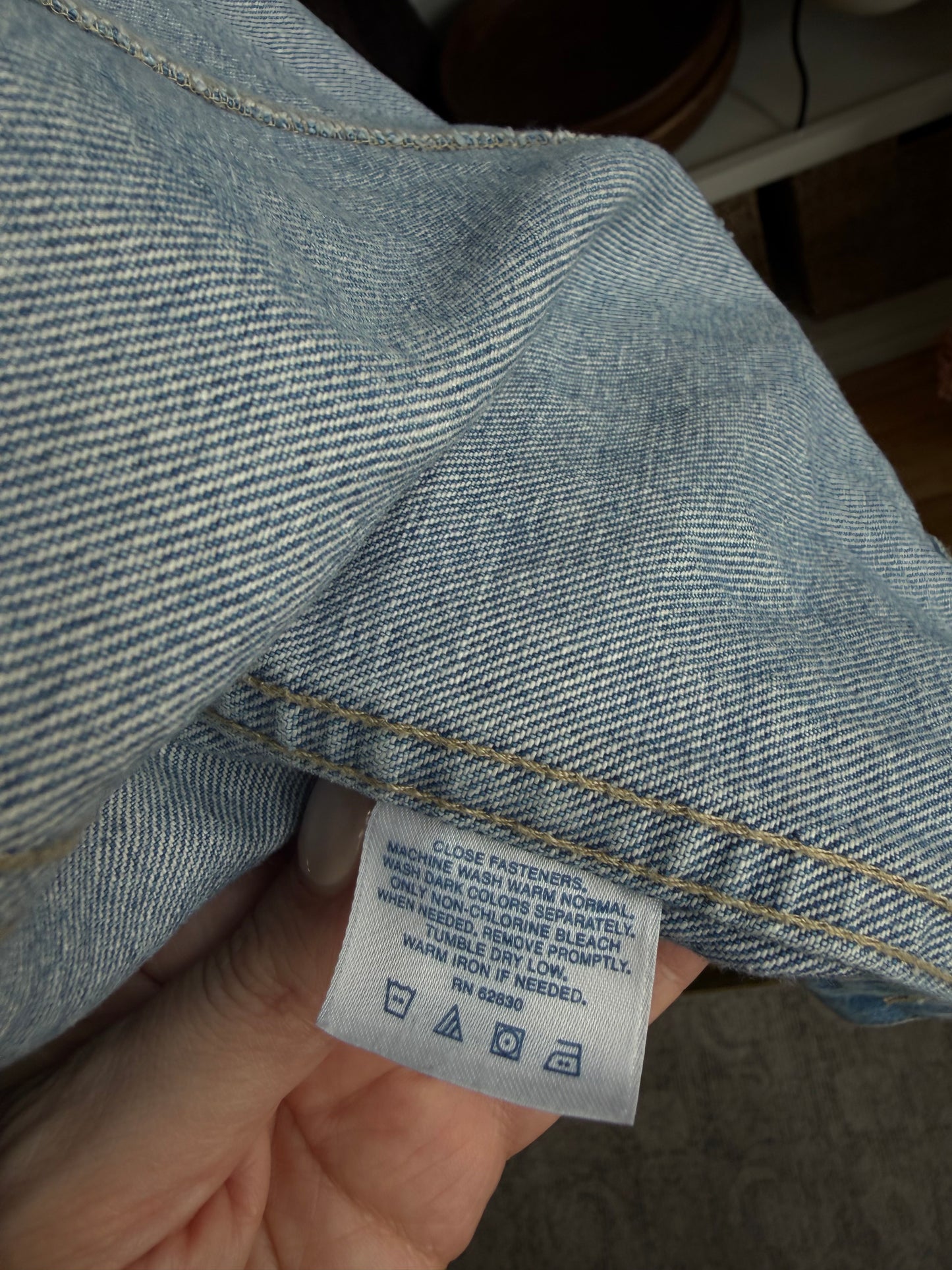 90s Lands End denim jacket. Fits XS-M petite