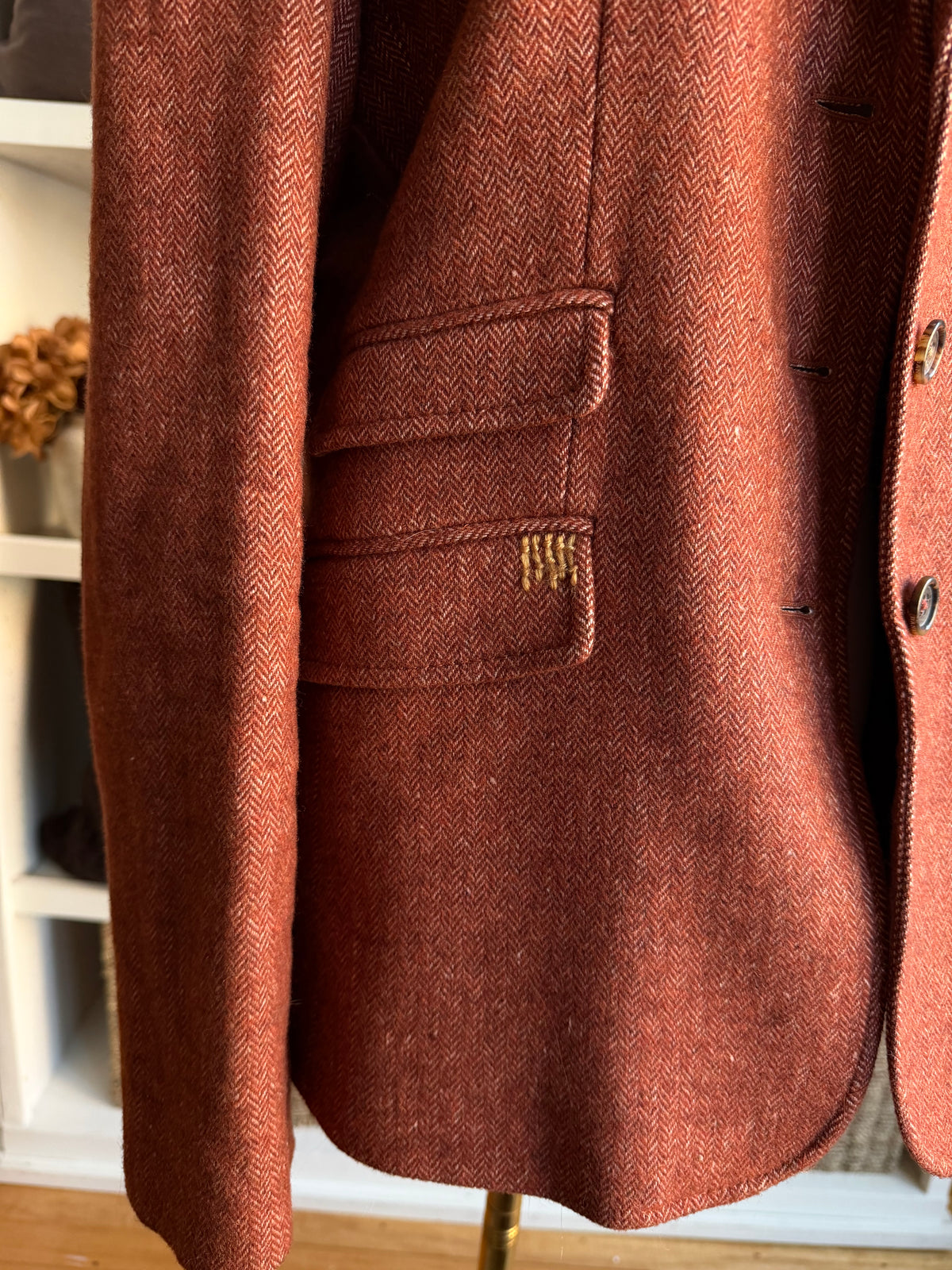 00s Banana Republic tweed blazer with suede elbow patches. Fits XXS-S