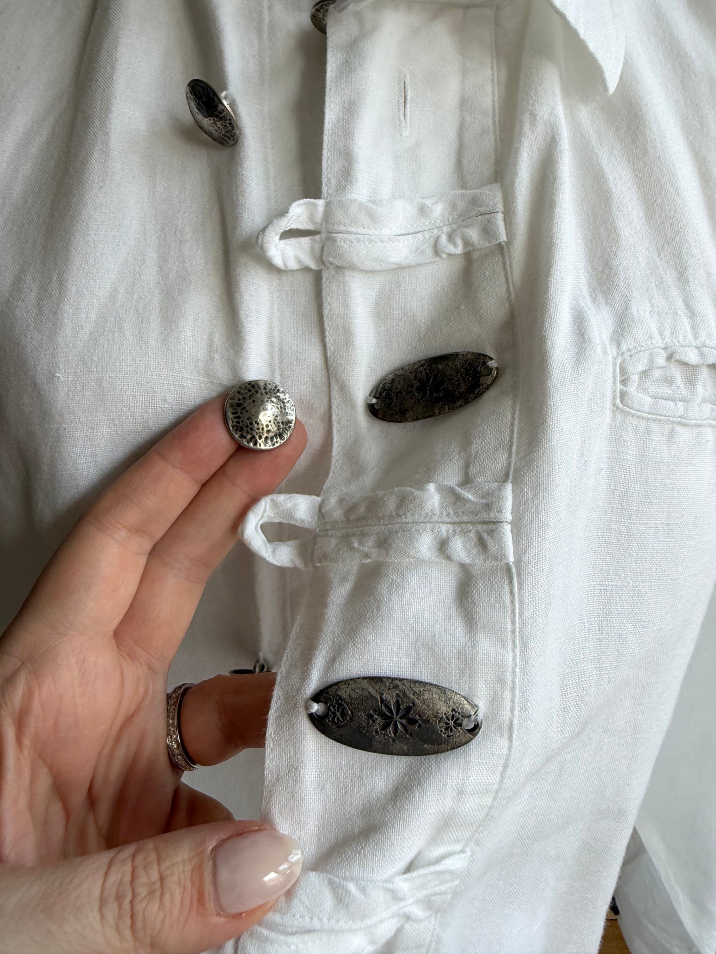 Vintage Cotton/Linen blend button down with silver buttons. Sourced in Paris