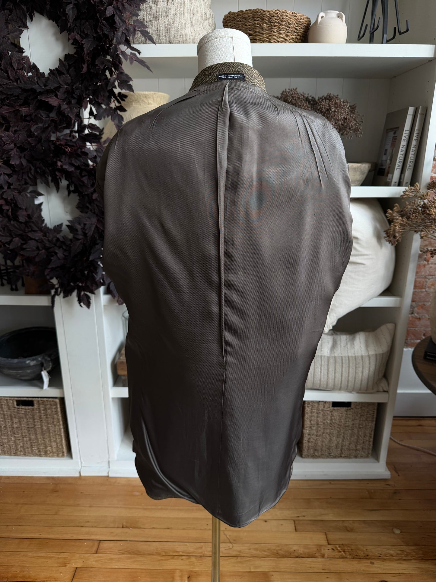 90s Oscar de la Renta Lambswool cashmere blend blazer. Made in South Africa. Fits M-XL