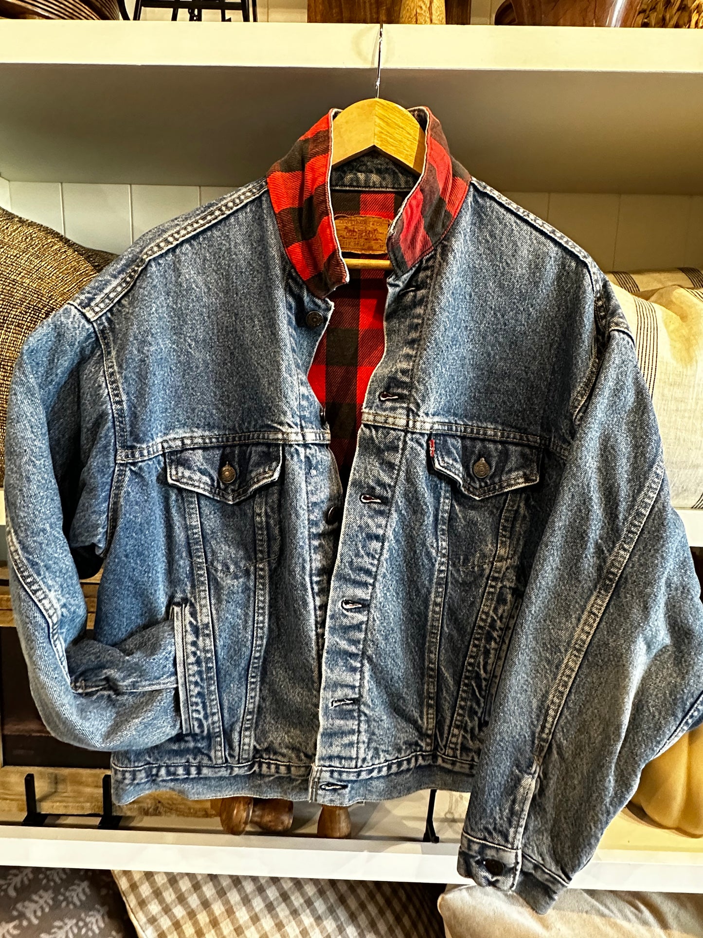 Vintage 80s Levi’s lined denim jacket