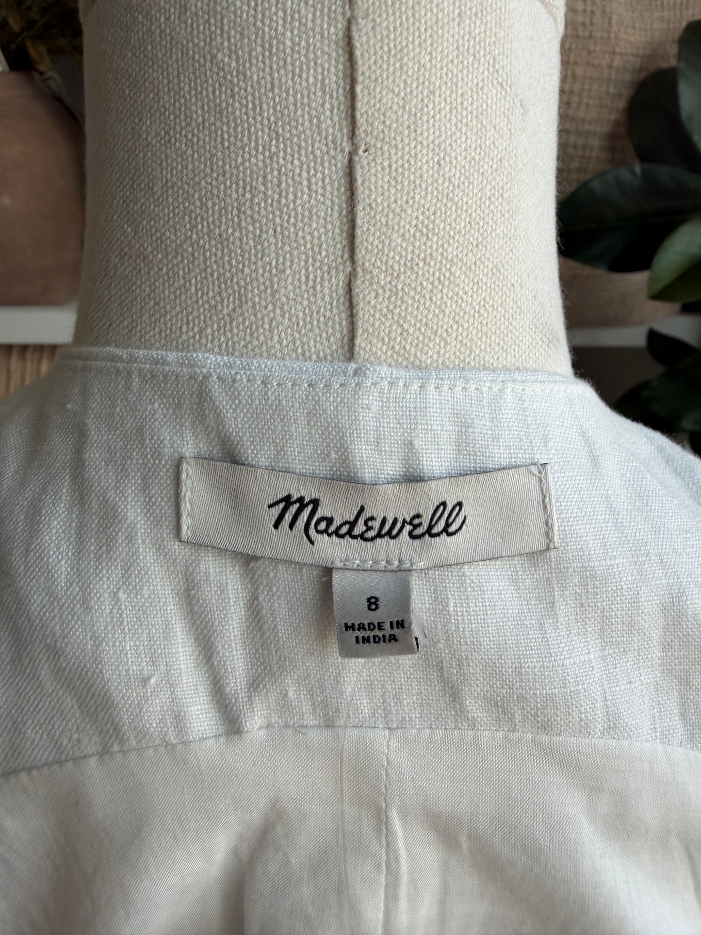 Madewell white linen vest. Size 8. NWT