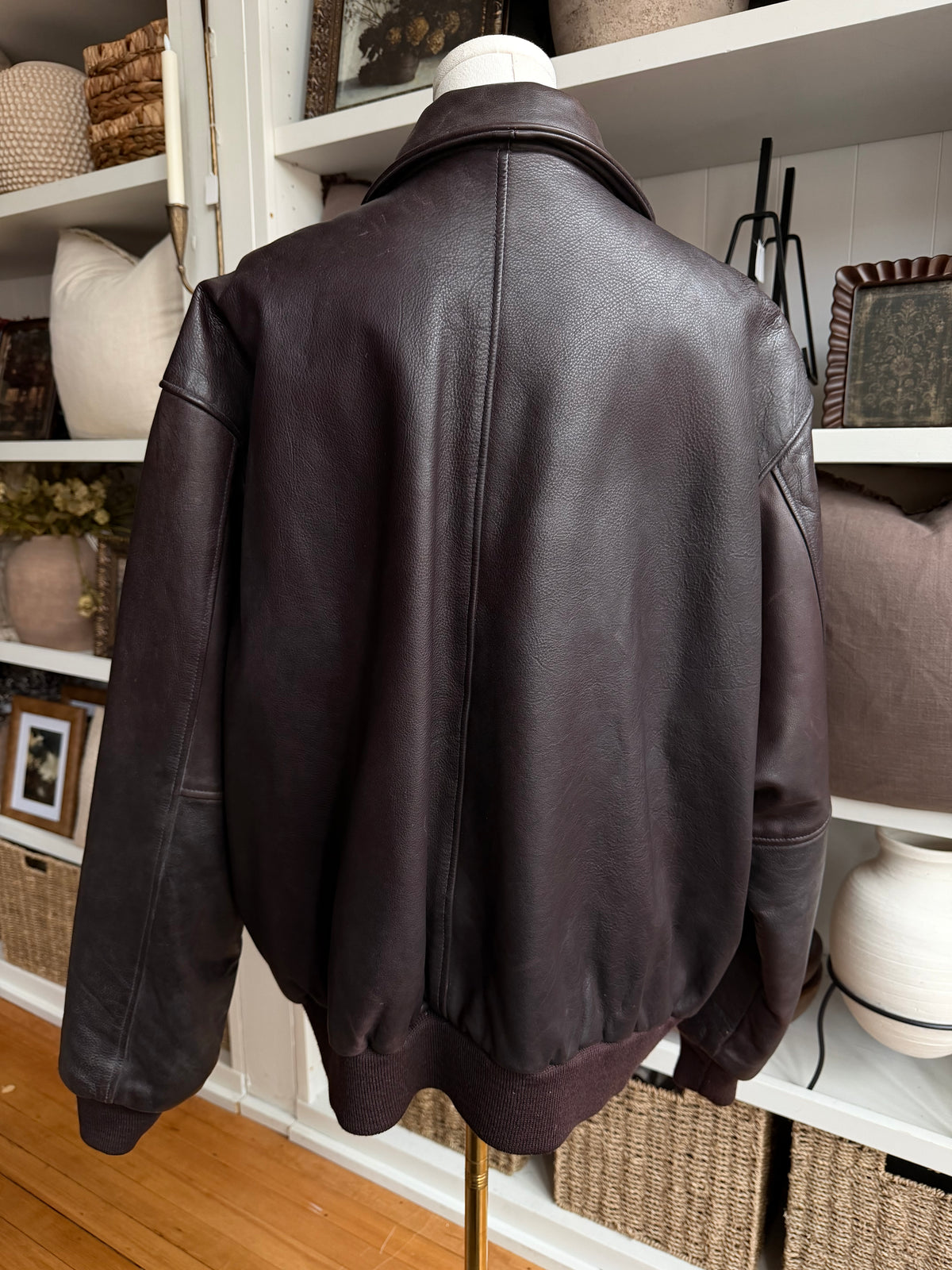 80s Lands End leather bomber. Made in the USA. Fits M-XL