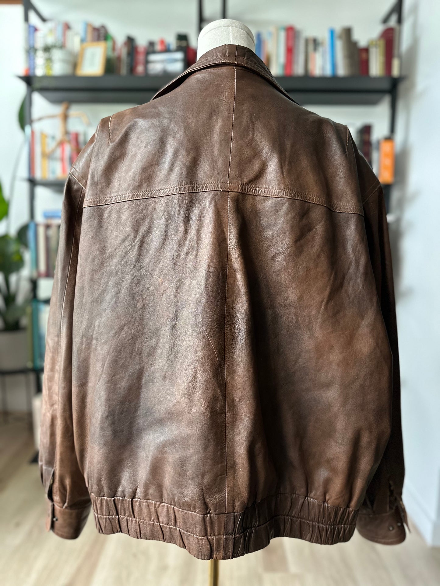 70s Peruzzi leather bomber. Made in Italy
