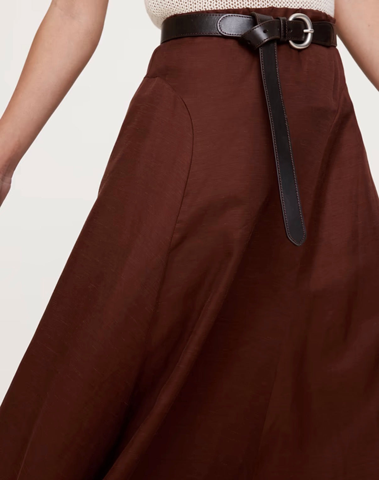 Banana Republic viscose linen maxi skirt in chocolate brown. Size M. NWT